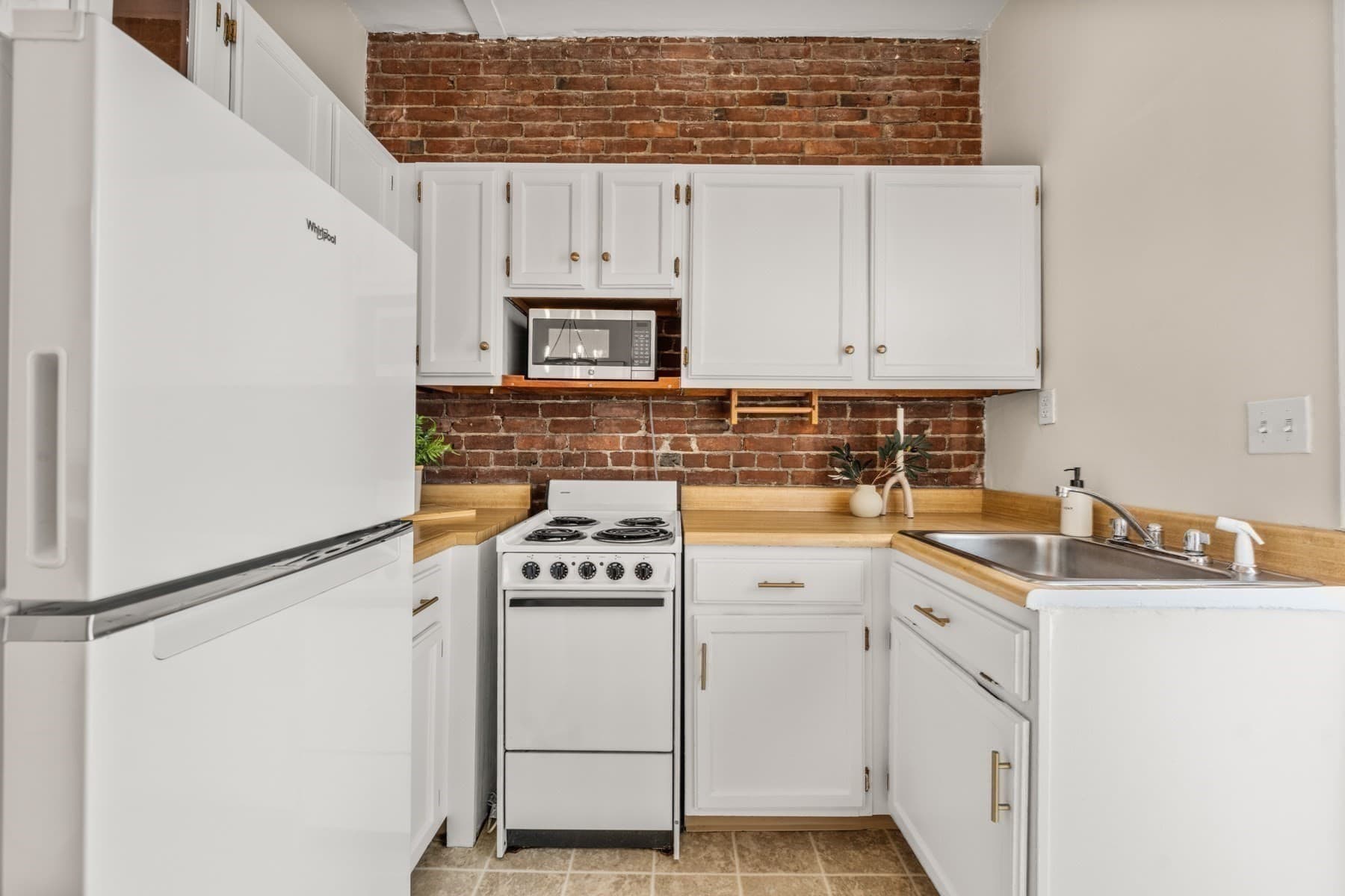 Condominium at 167 Beacon St # 12, Boston MA 02116, photo 11 of 32