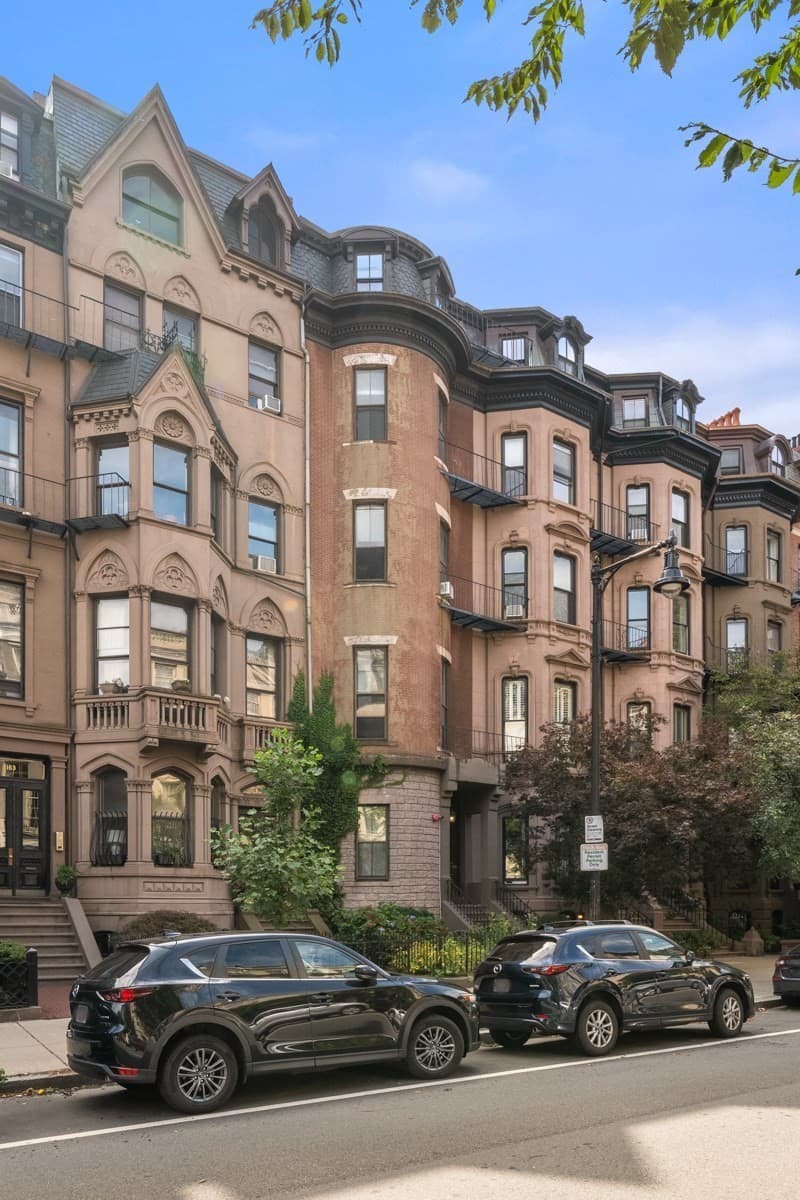 Condominium at 167 Beacon St # 12, Boston MA 02116, photo 31 of 32