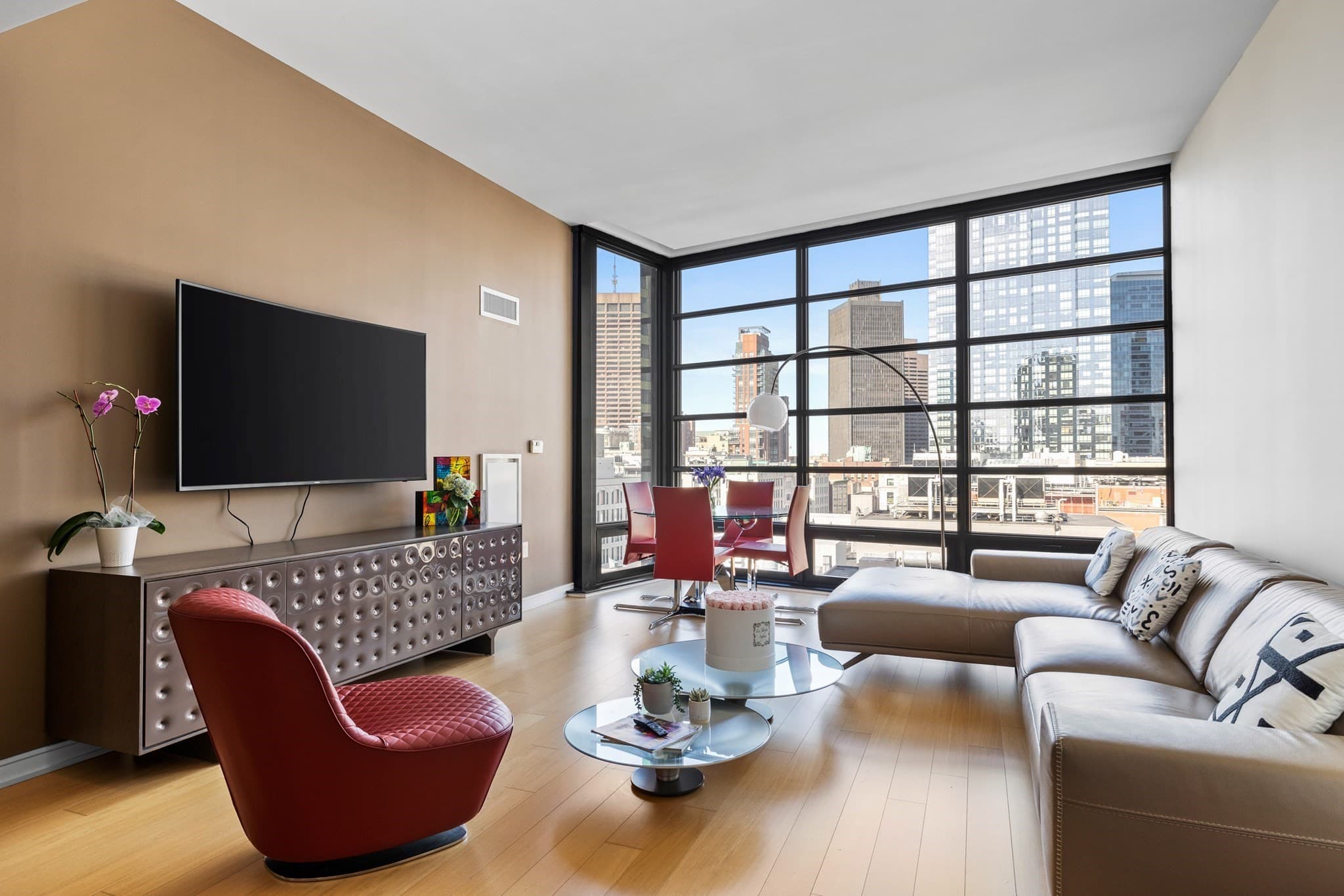 Condominium at 580 Washington St, Boston MA 02111, photo 3 of 36