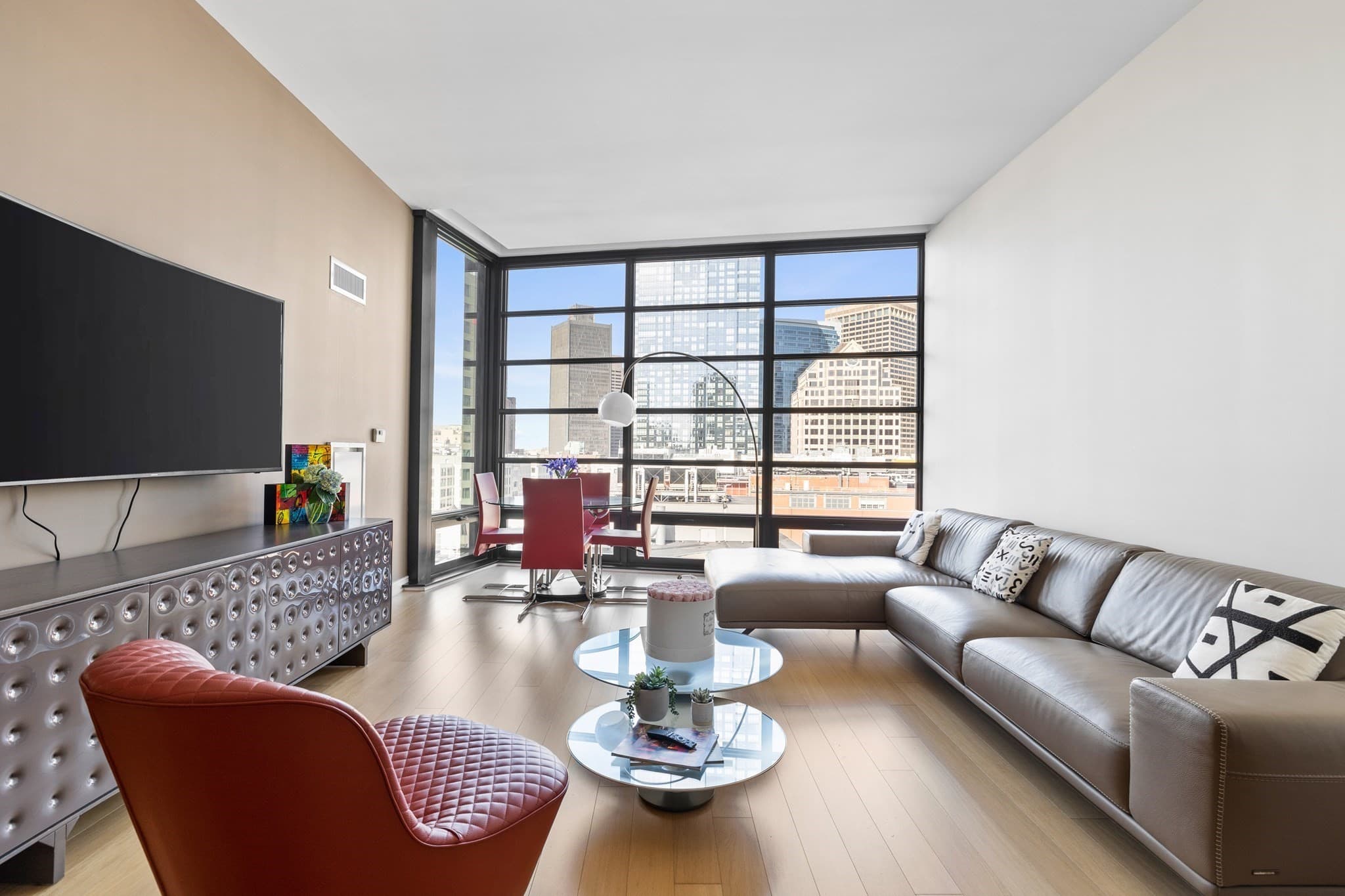 Condominium at 580 Washington St, Boston MA 02111, photo 4 of 36