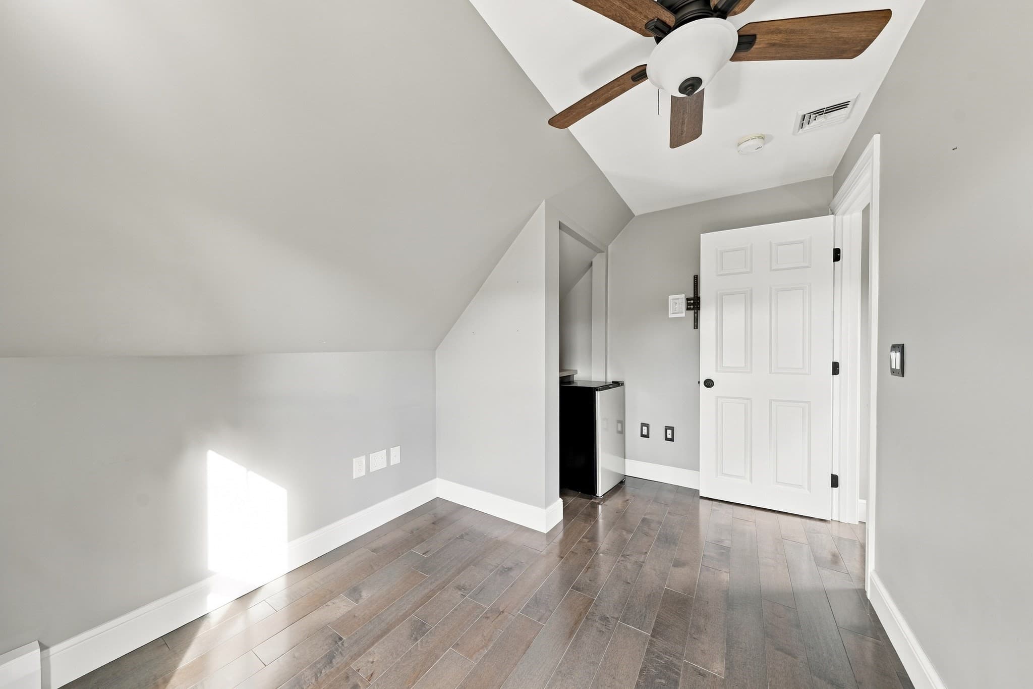Single Family Residence at 5 Century Dr, Fairhaven MA 02719, Fairhaven, photo 21 of 32