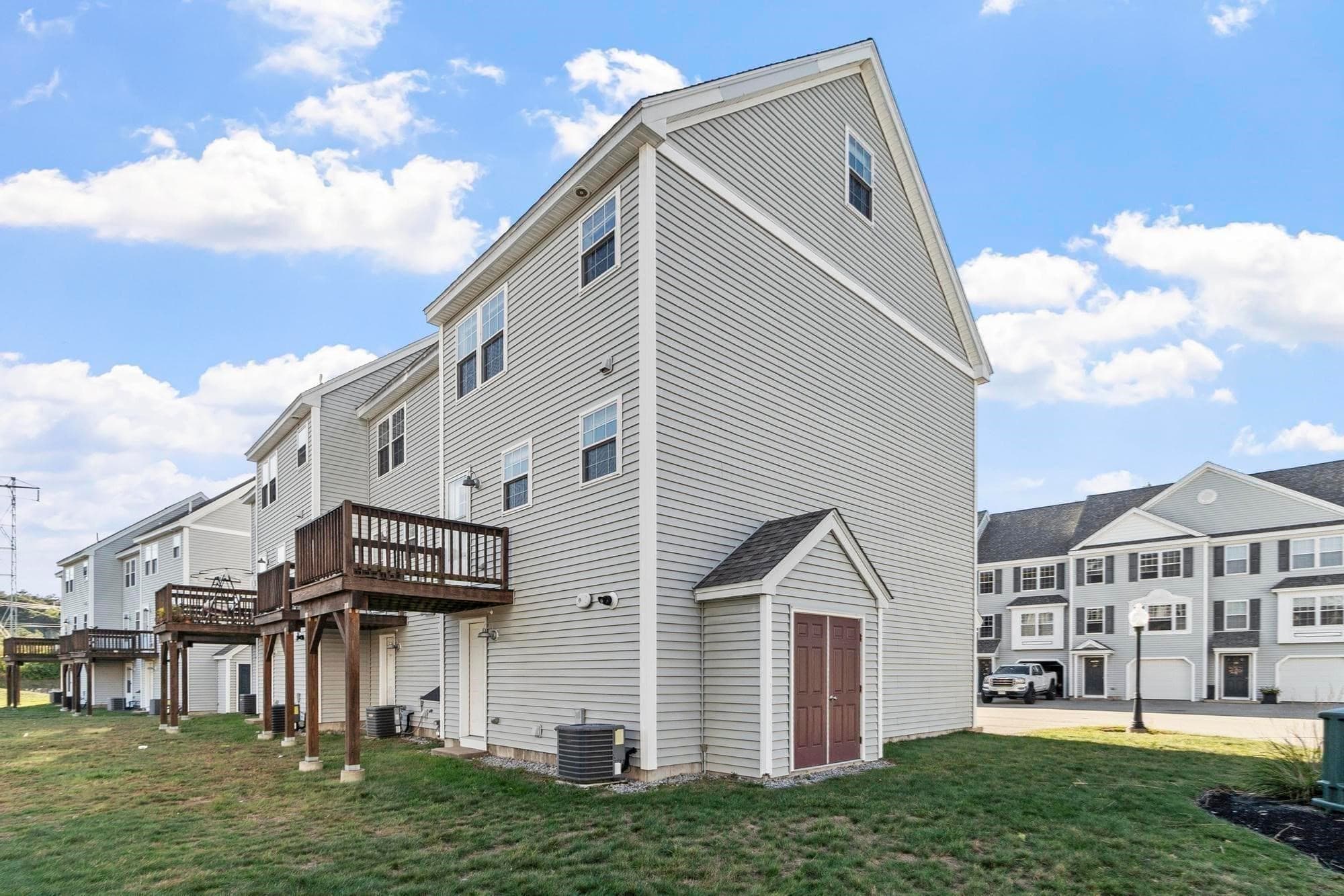 Condominium at 15 Bandon Circle # 15, Westford MA 01886, Westford, photo 27 of 33