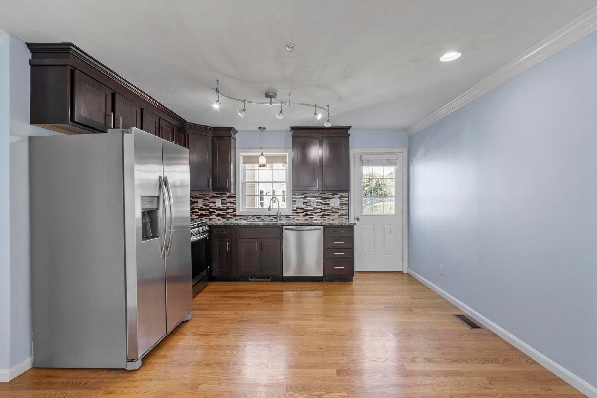 Condominium at 15 Bandon Circle # 15, Westford MA 01886, Westford, photo 3 of 33
