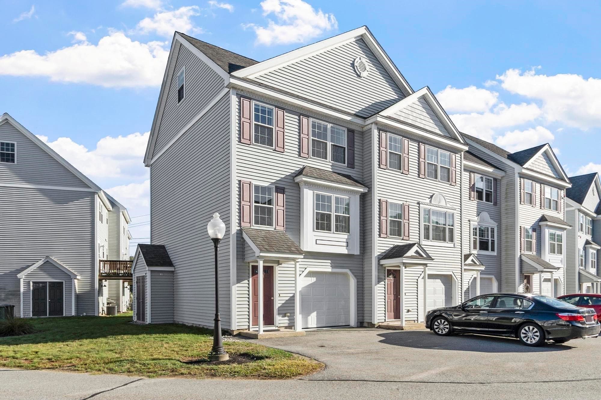 15 Bandon Circle # 15, Westford MA 01886