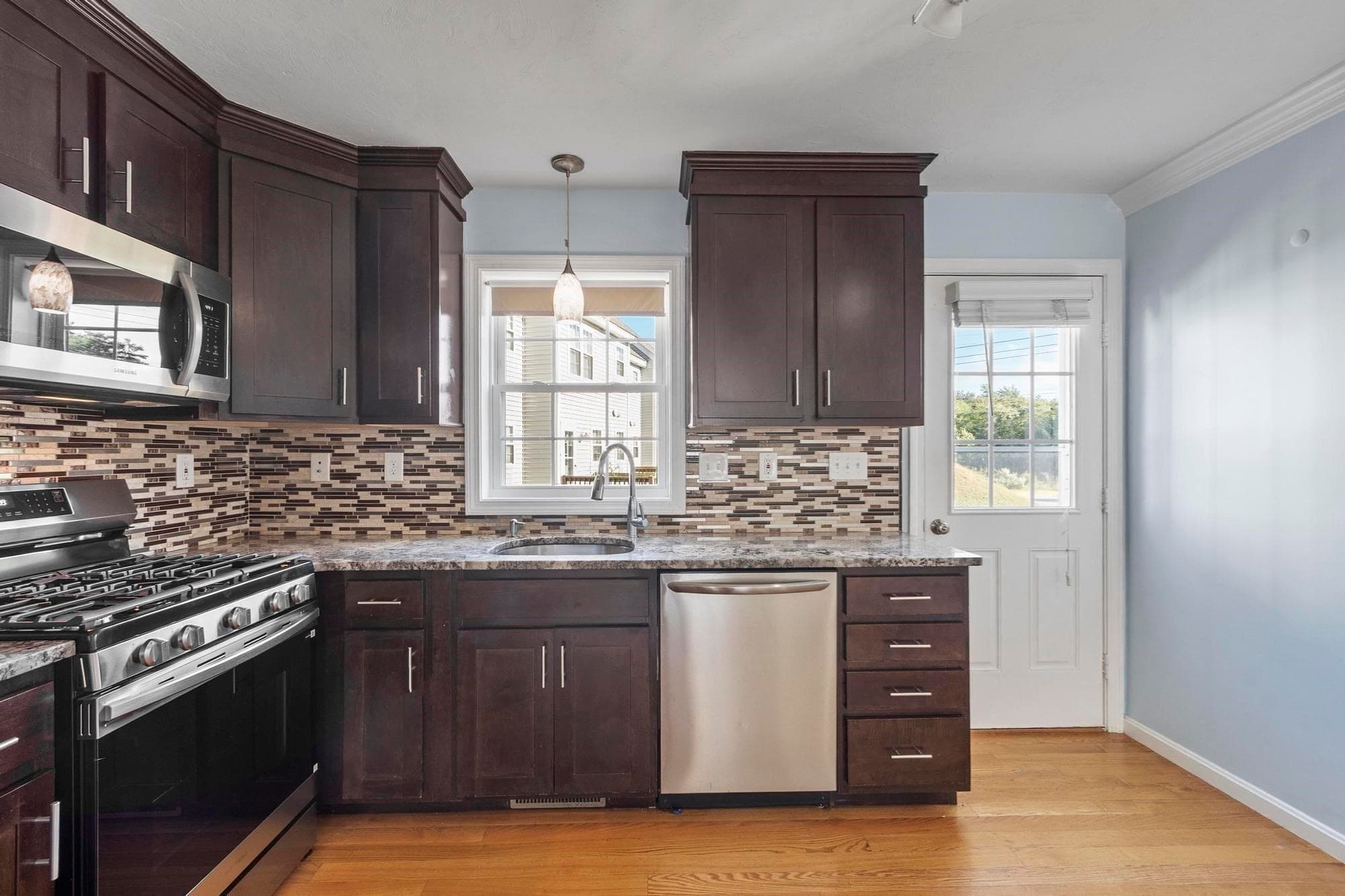 Condominium at 15 Bandon Circle # 15, Westford MA 01886, Westford, photo 4 of 33