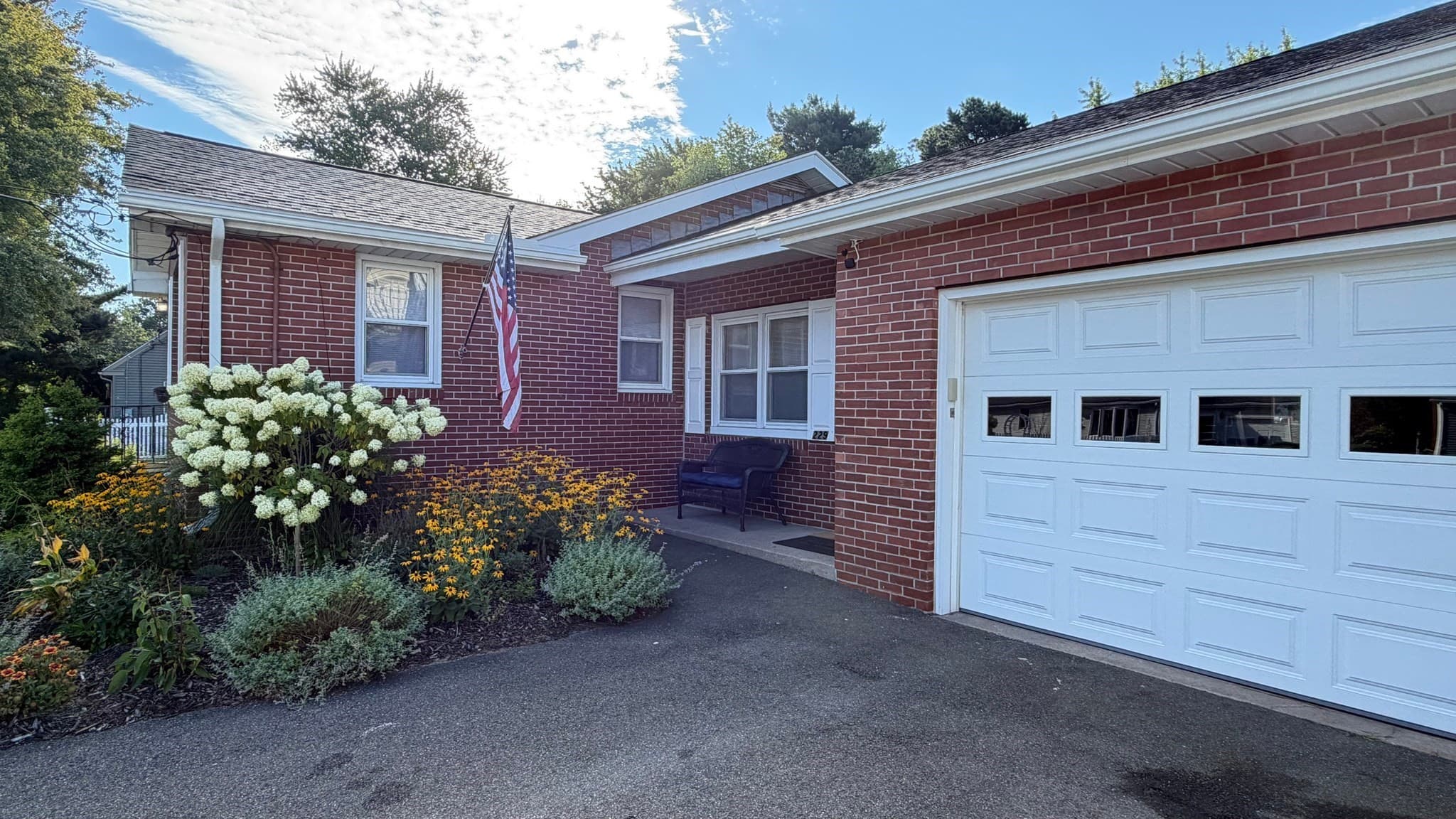 Single Family Residence at 229 Mccarthy Ave, Chicopee MA 01020, Chicopee, photo 4 of 42