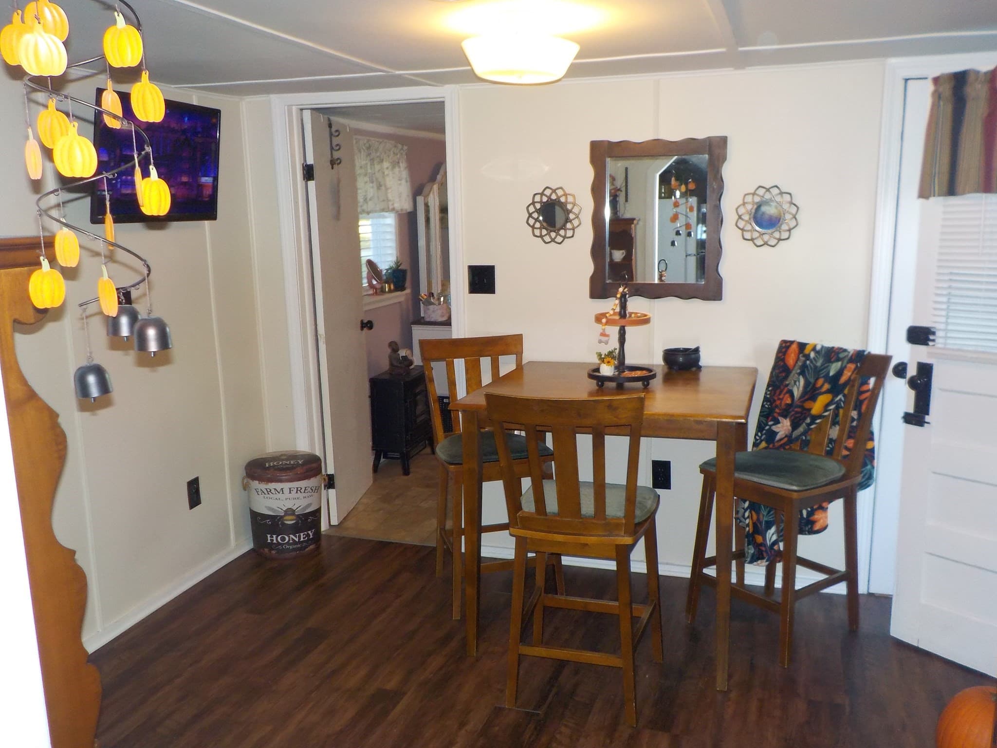 Multi Family at 25 Yale Avenue, Swansea MA 02777, photo 31 of 42