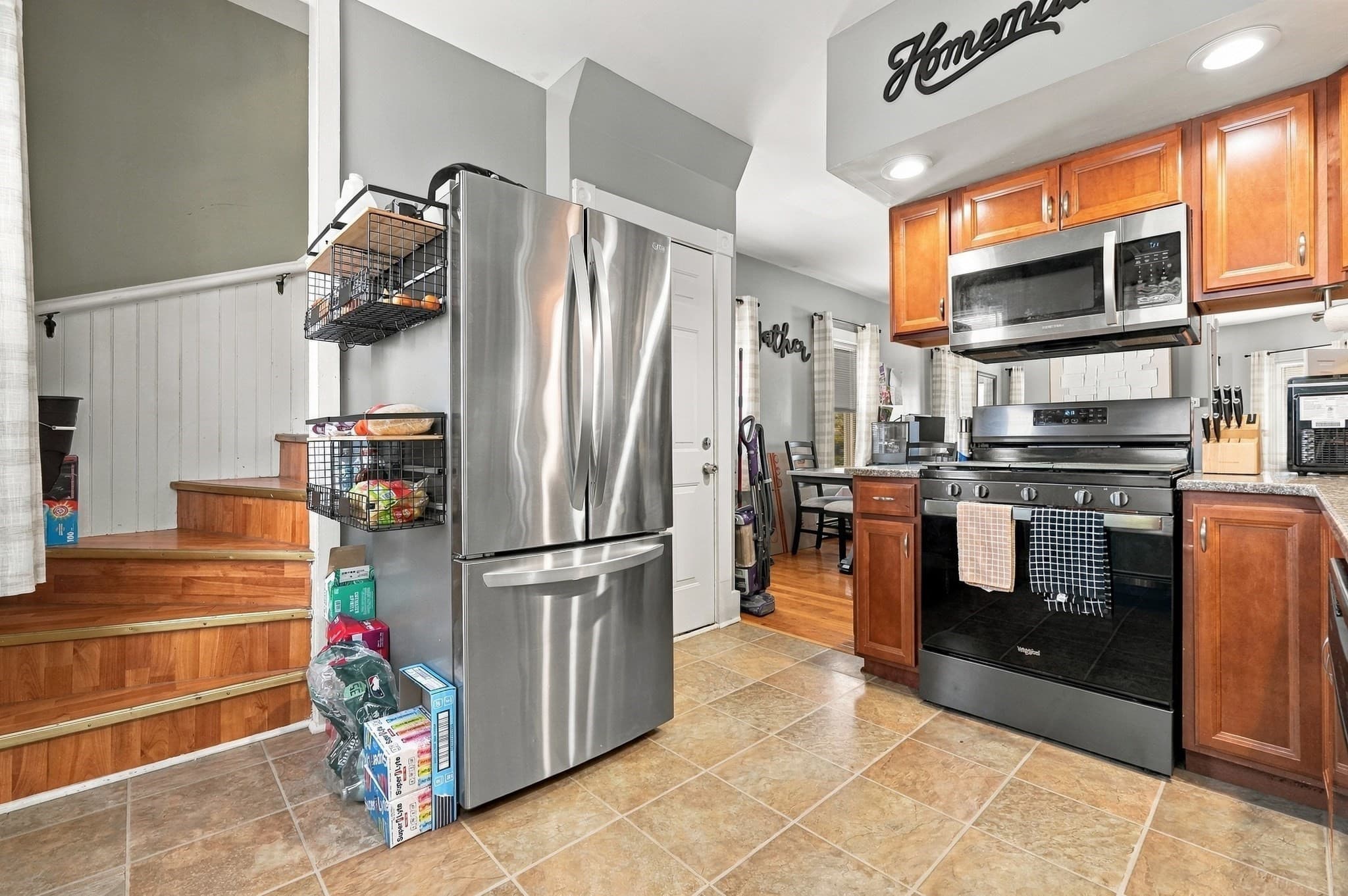 Multi Family at 125 Reynolds St, New Bedford MA 02746, New Bedford, photo 11 of 41