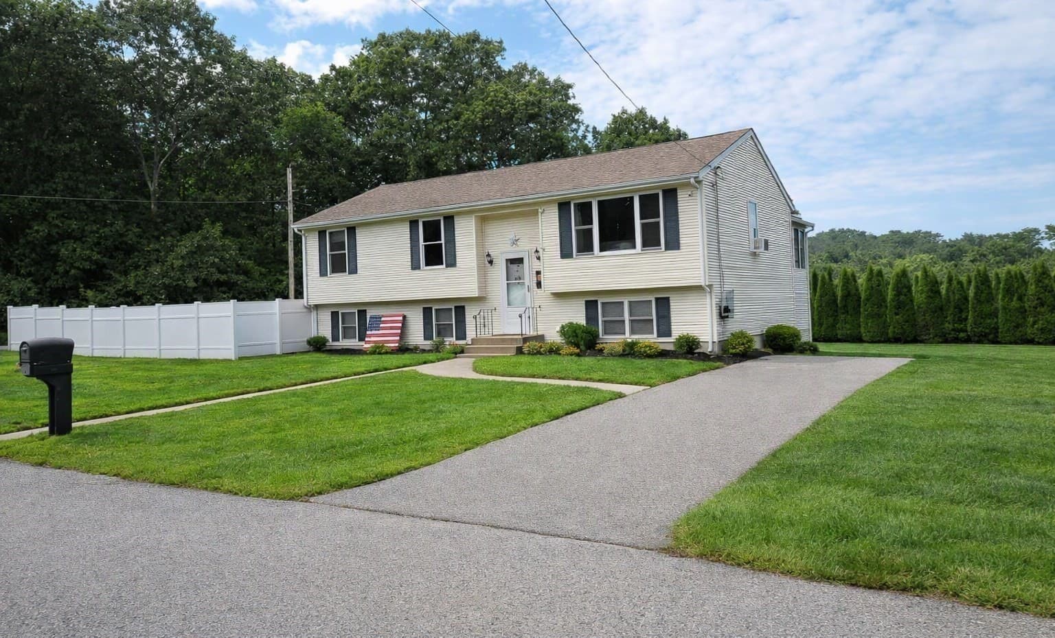 Single Family Residence at 37 Leigh Street, Seekonk MA 02771, Seekonk, photo 2 of 29