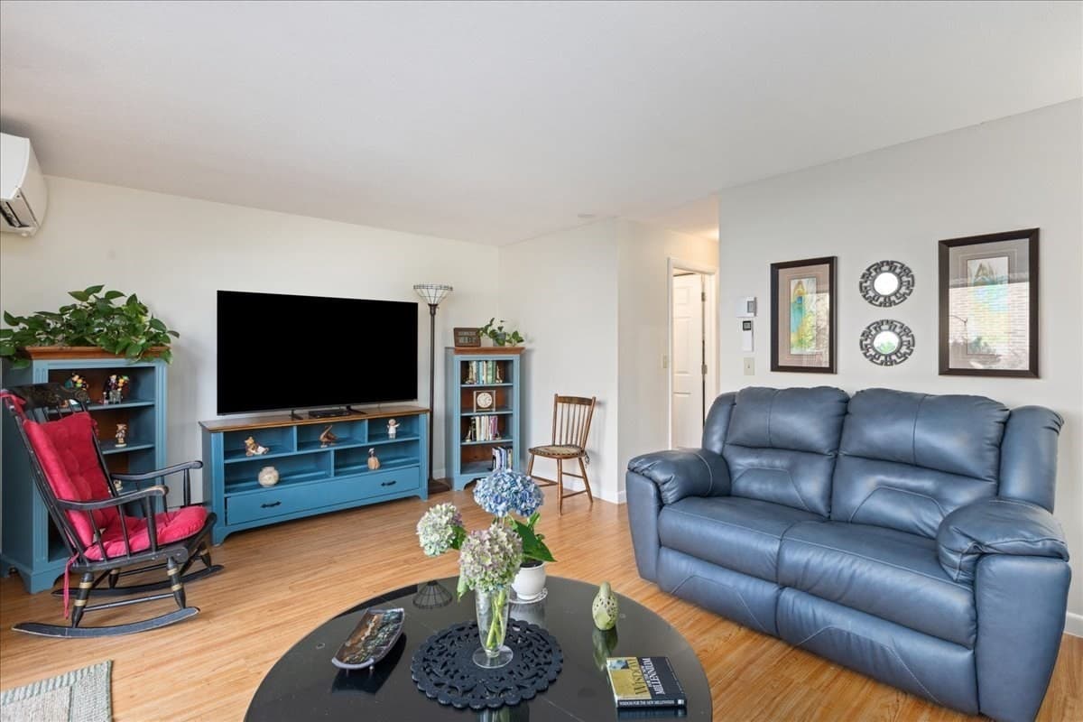 Condominium at 34 Glen Devin St # 34, Amesbury MA 01913, Amesbury, photo 16 of 41