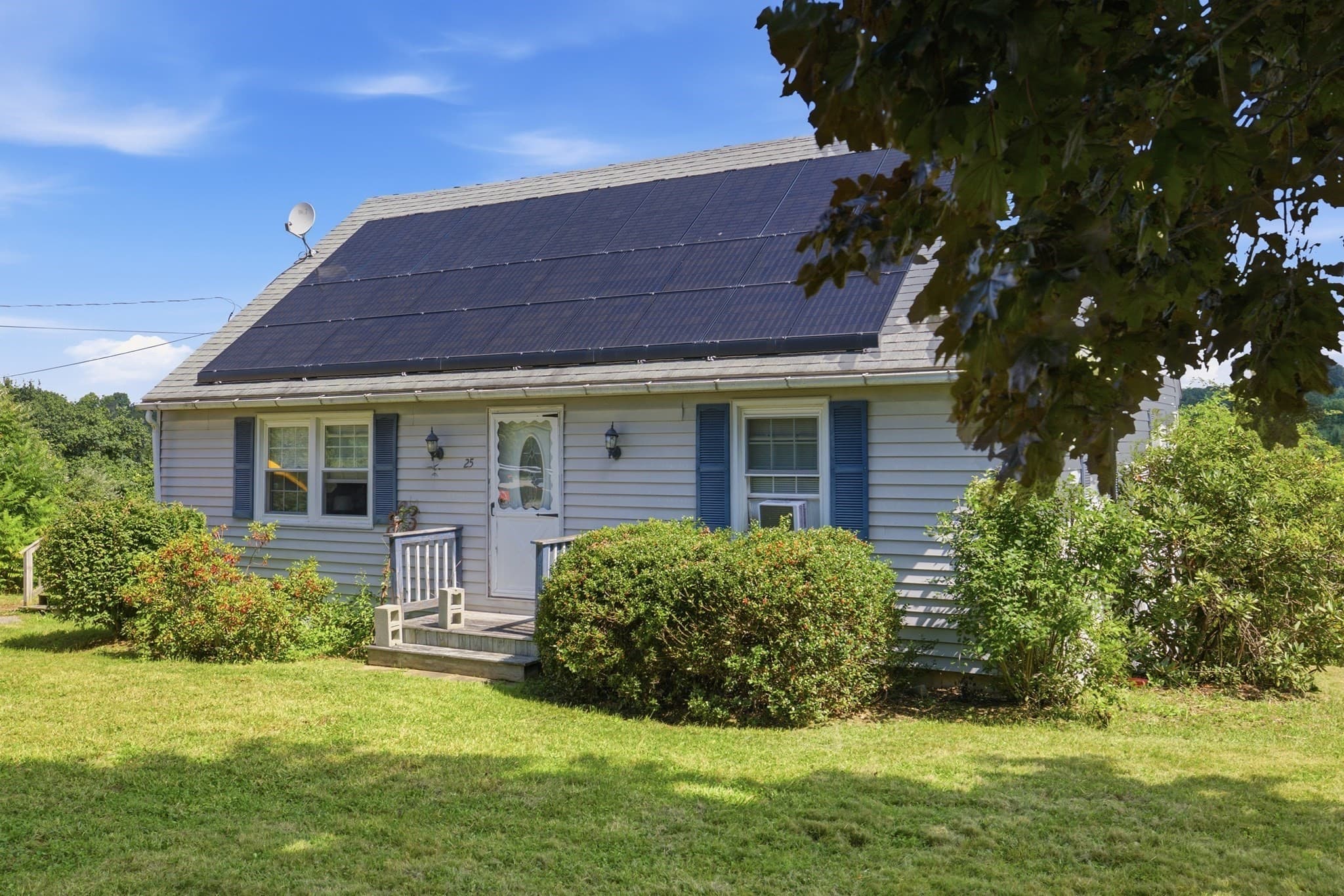 Single Family Residence at 25 Bixby Rd, Spencer MA 01562, Spencer, photo 2 of 37