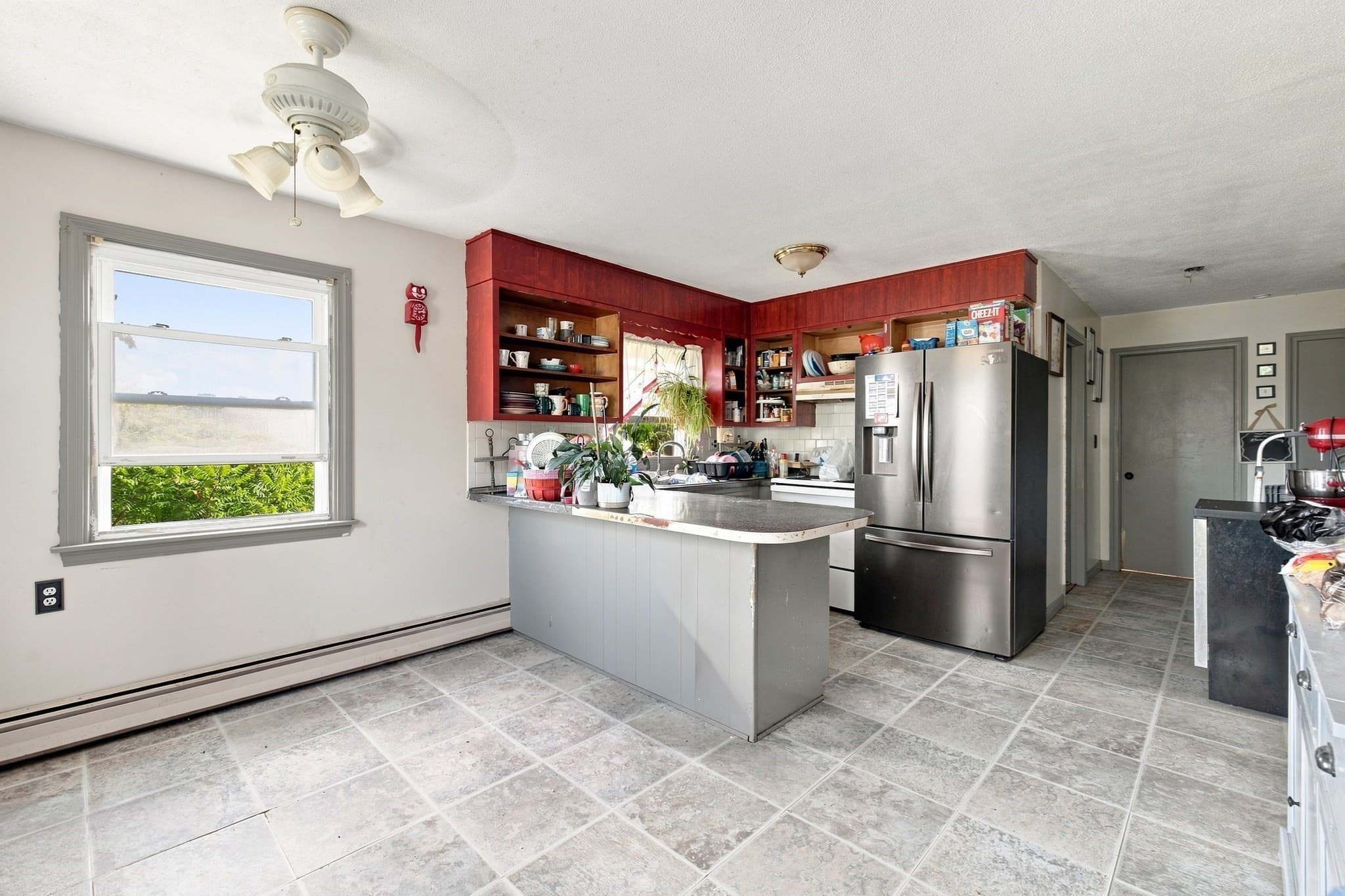 Single Family Residence at 25 Bixby Rd, Spencer MA 01562, Spencer, photo 6 of 37