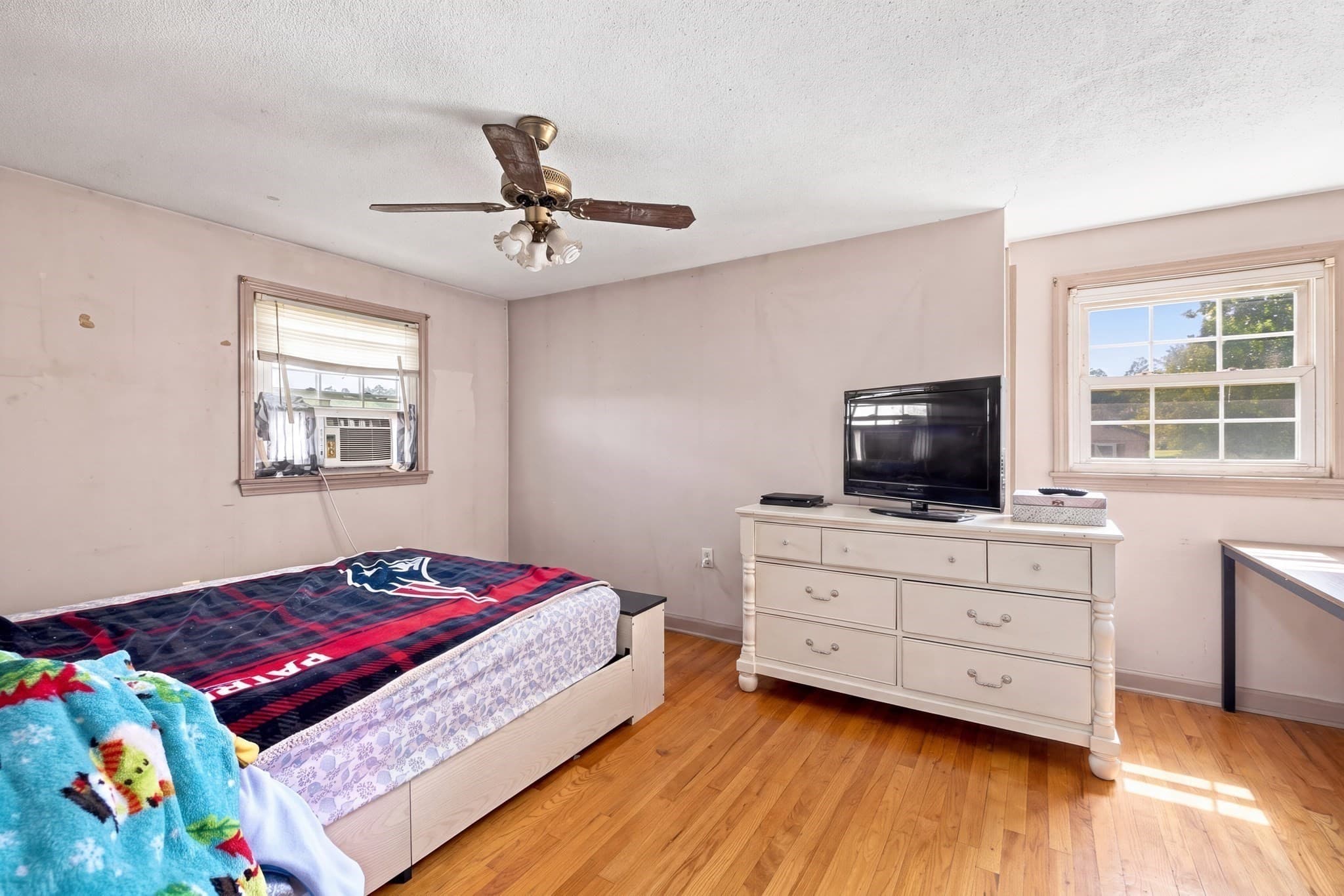 Single Family Residence at 25 Bixby Rd, Spencer MA 01562, Spencer, photo 28 of 37