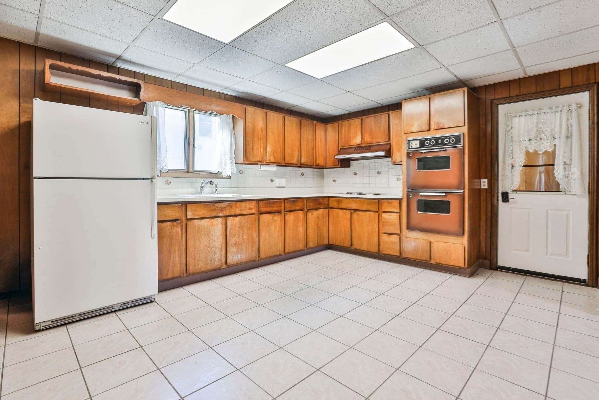 Single Family Residence at 102 Kirtland St, Lynn MA 01905, Lynn, photo 13 of 38