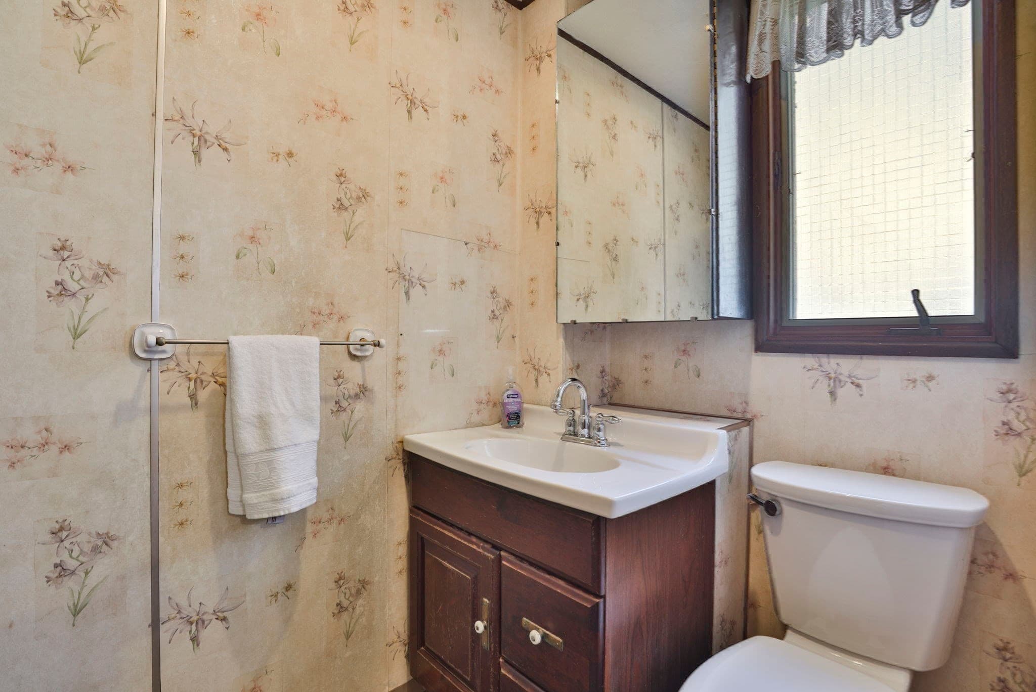 Single Family Residence at 102 Kirtland St, Lynn MA 01905, Lynn, photo 21 of 38
