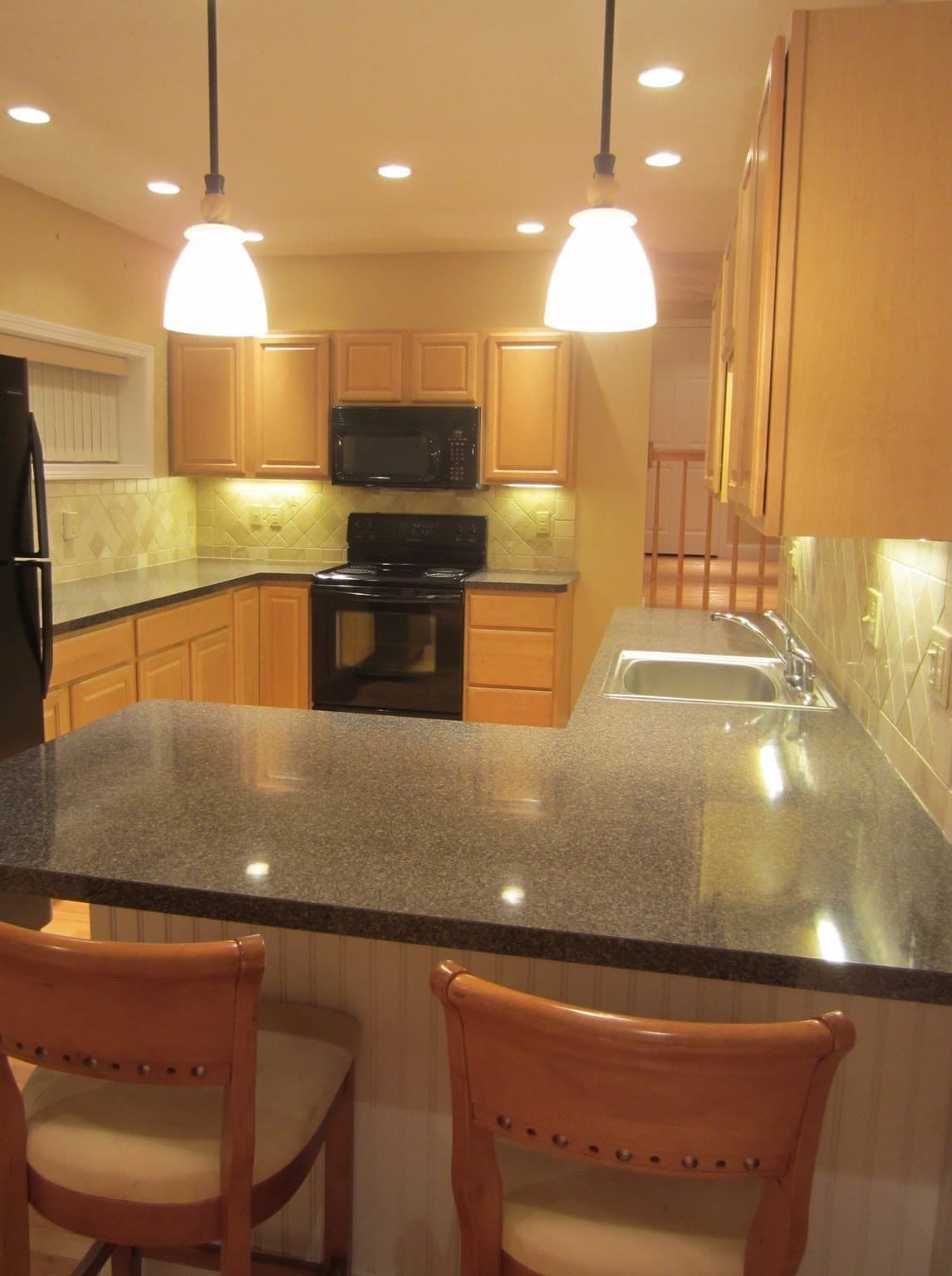 5-9 Family at 65 Woodlawn Avenue, Chelsea MA 02150, Chelsea, photo 37 of 42