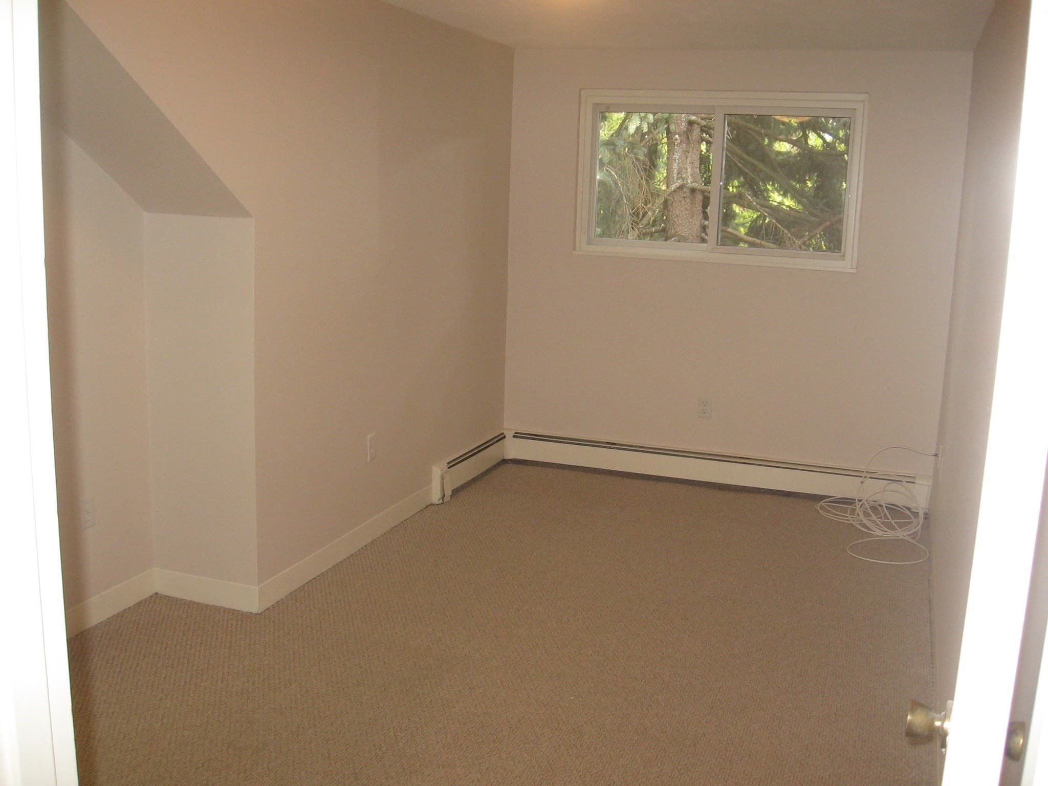 5-9 Family at 65 Woodlawn Avenue, Chelsea MA 02150, Chelsea, photo 39 of 42