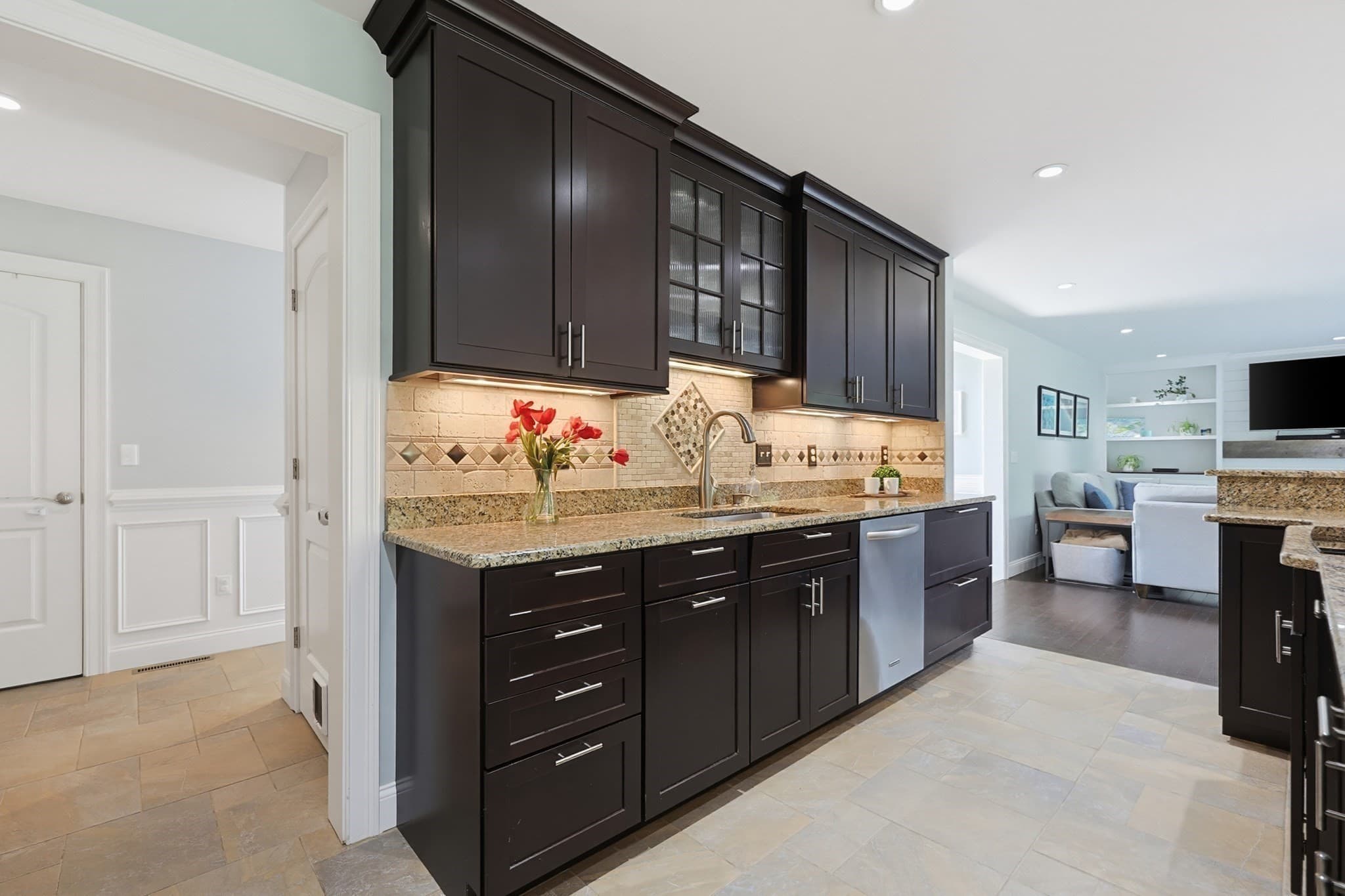 Single Family Residence at 22 Willowbe Ct, North Attleboro MA 02760, North Attleboro, photo 6 of 42