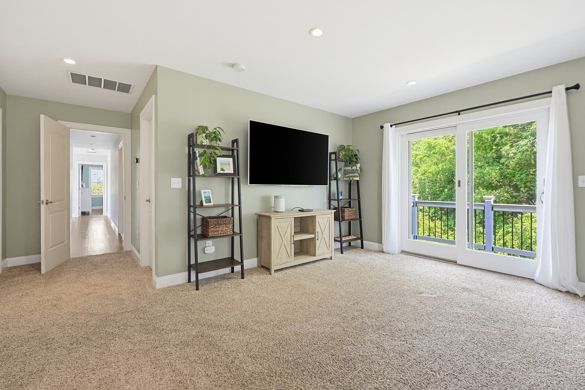 Single Family Residence at 22 Willowbe Ct, North Attleboro MA 02760, North Attleboro, photo 31 of 42