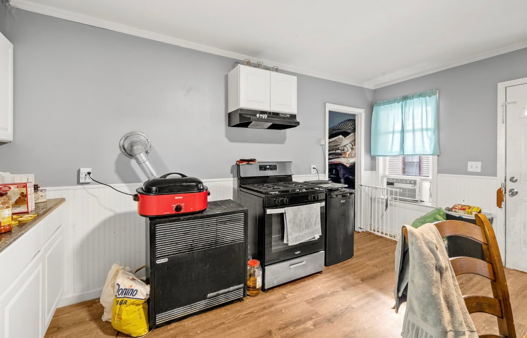 4 Family - 4 Units Up/Down at 27 Henry, Southbridge MA 01550, Southbridge, photo 10 of 21