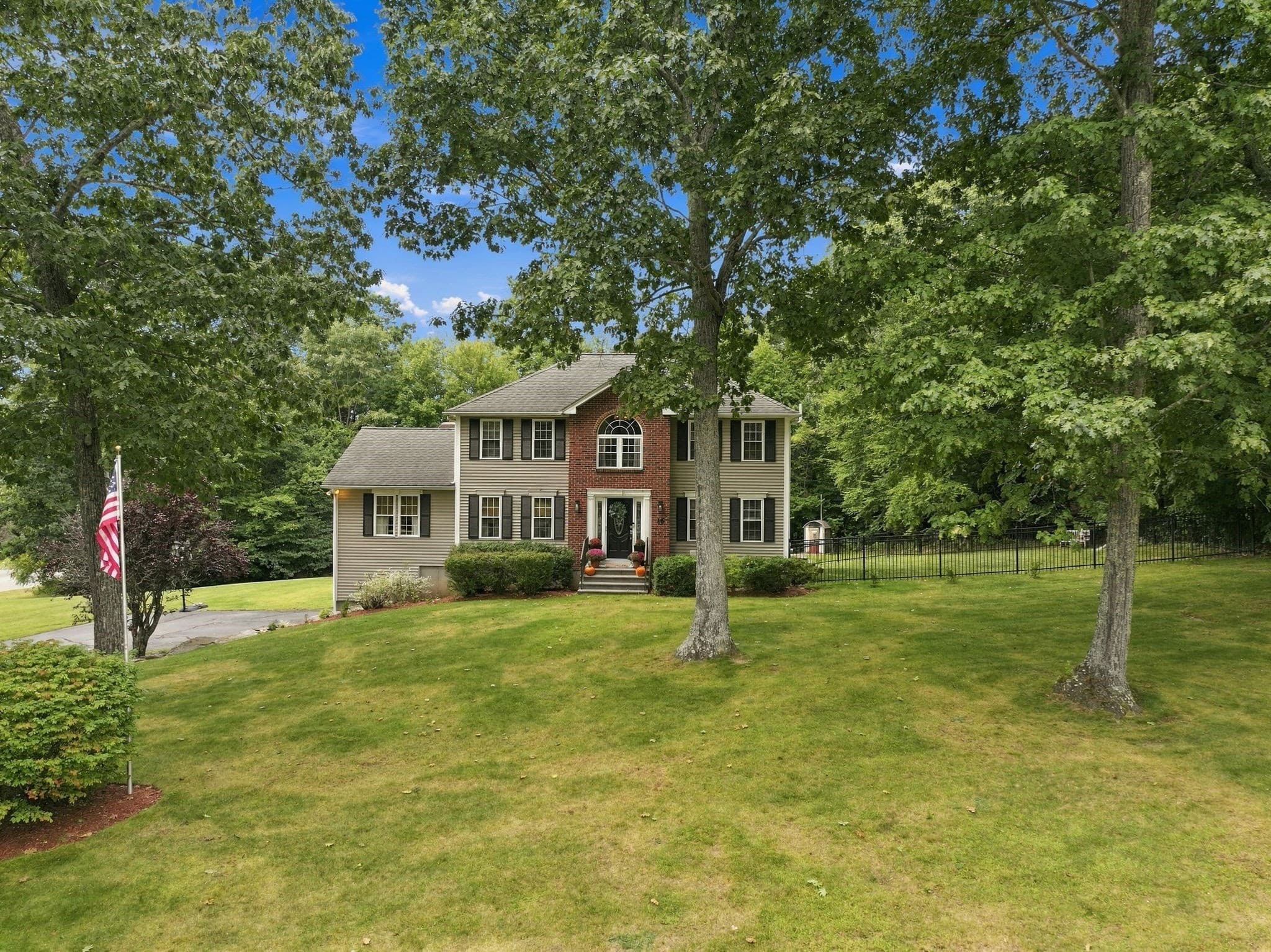 Single Family Residence at 16 Jaimie Ann Dr, Rutland MA 01543, Rutland, photo 3 of 42