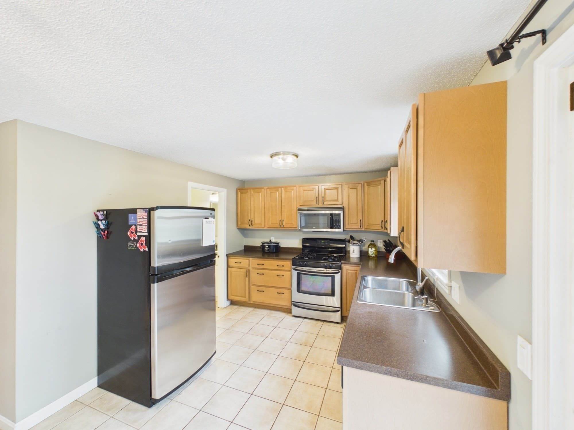 Condominium at 126 Willard Street # I, Lowell MA 01850, Lowell, photo 13 of 39
