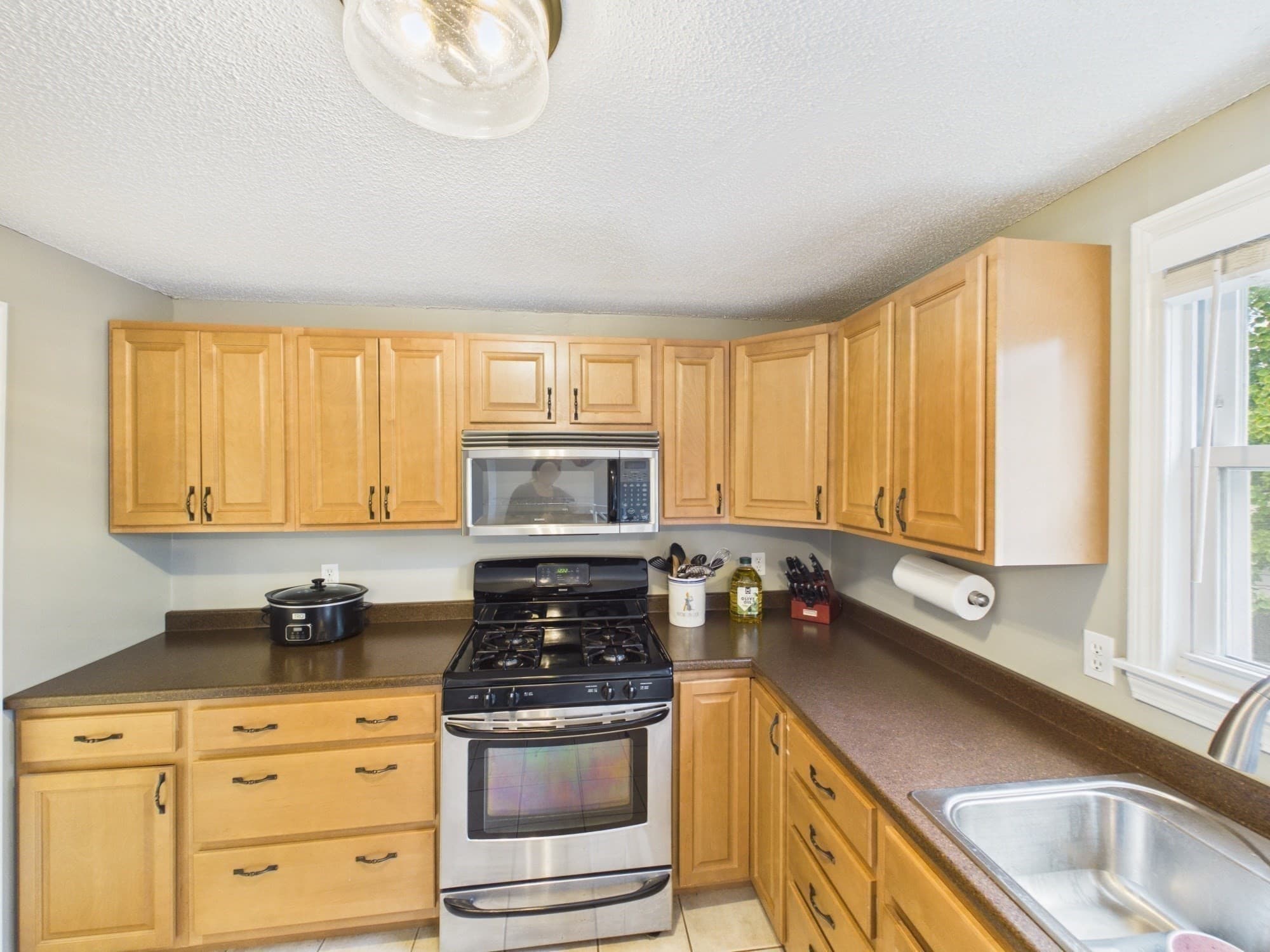 Condominium at 126 Willard Street # I, Lowell MA 01850, Lowell, photo 15 of 39