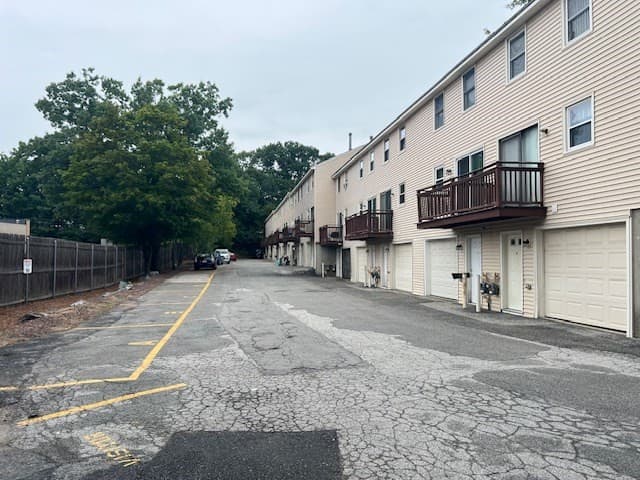 Condominium at 126 Willard Street # I, Lowell MA 01850, Lowell, photo 39 of 39