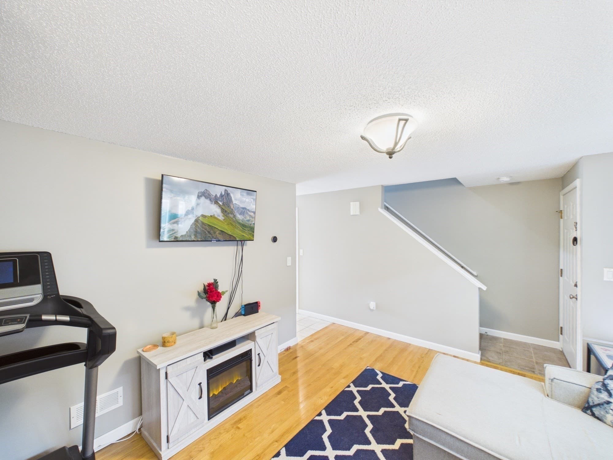 Condominium at 126 Willard Street # I, Lowell MA 01850, Lowell, photo 8 of 39