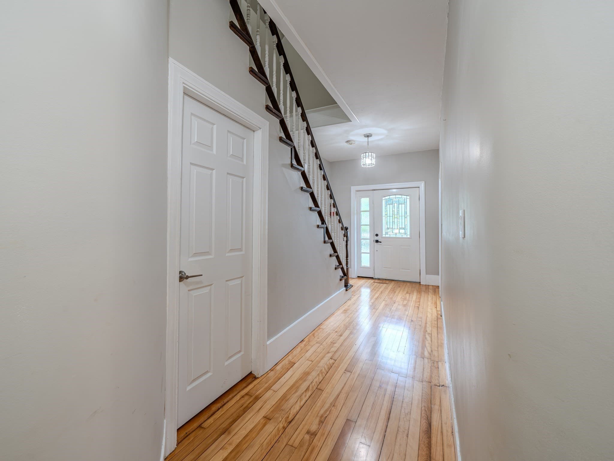 Single Family Residence at 72 Mount Vernon St, Fitchburg MA 01420, Fitchburg, photo 13 of 36
