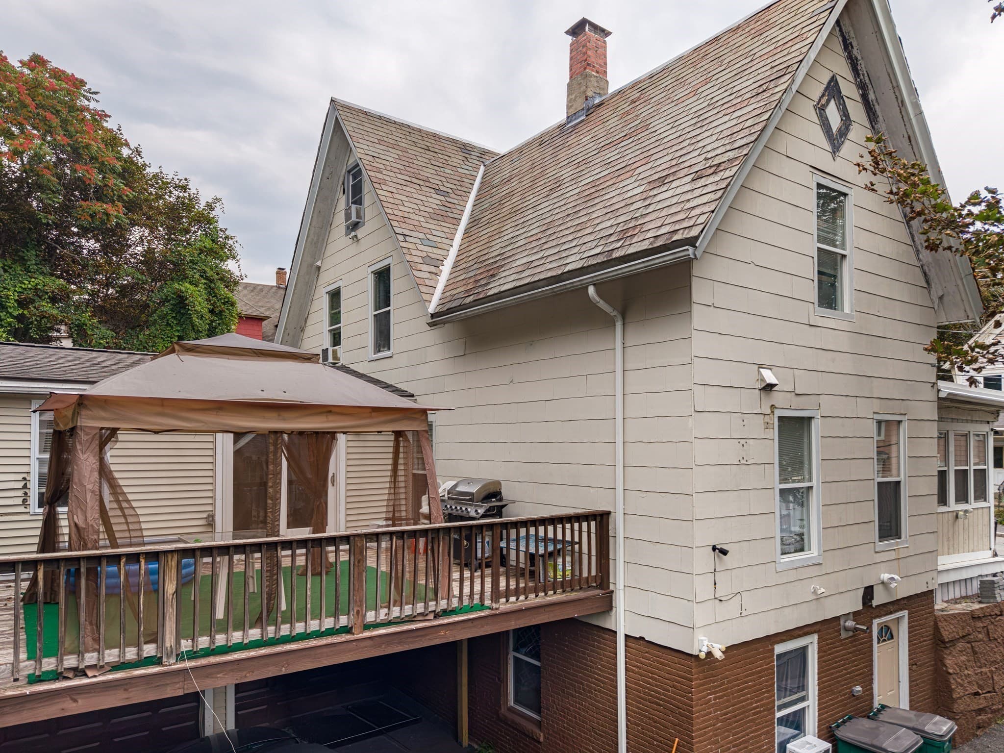 Single Family Residence at 72 Mount Vernon St, Fitchburg MA 01420, Fitchburg, photo 28 of 36