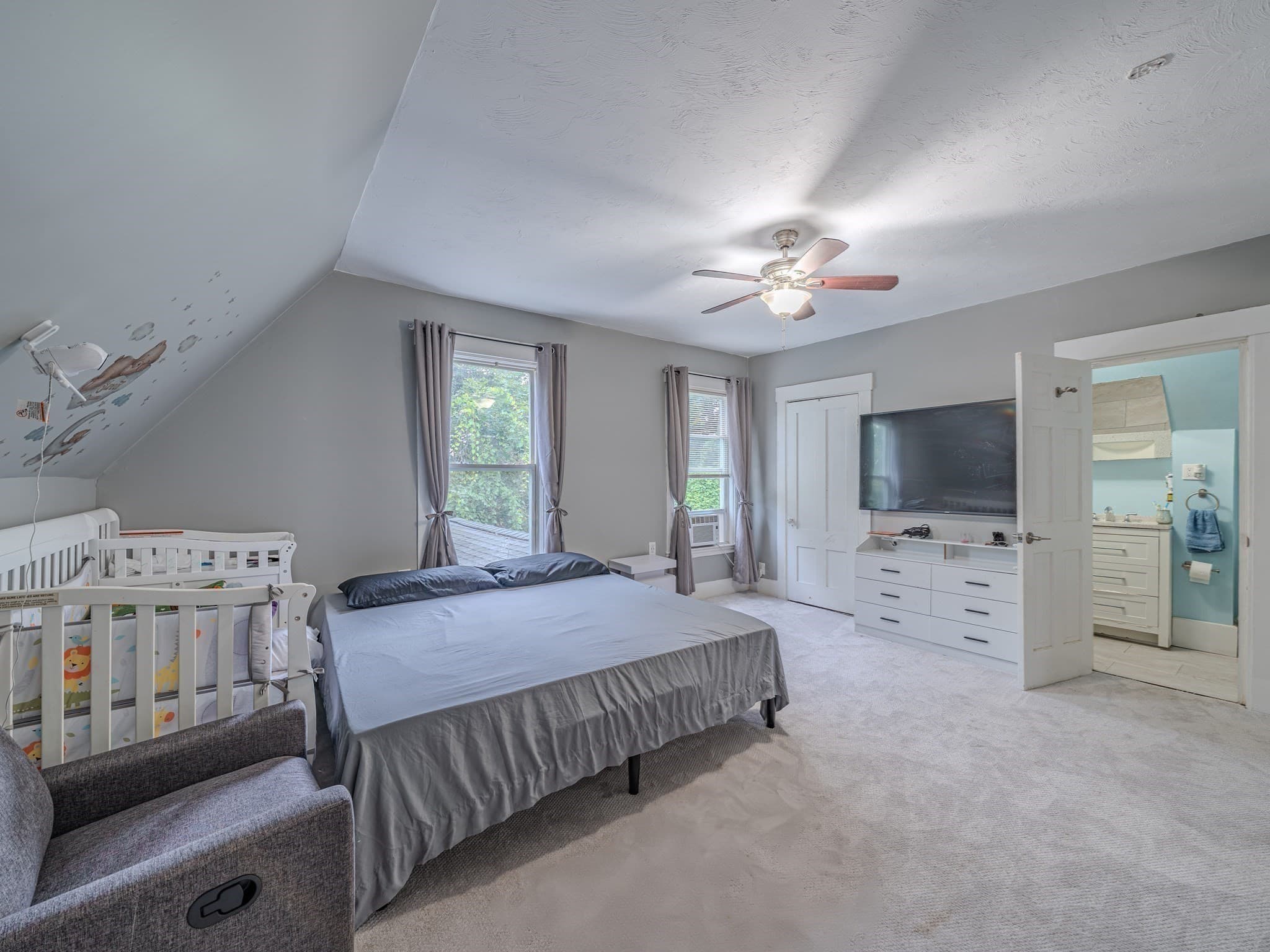 Single Family Residence at 72 Mount Vernon St, Fitchburg MA 01420, Fitchburg, photo 18 of 36