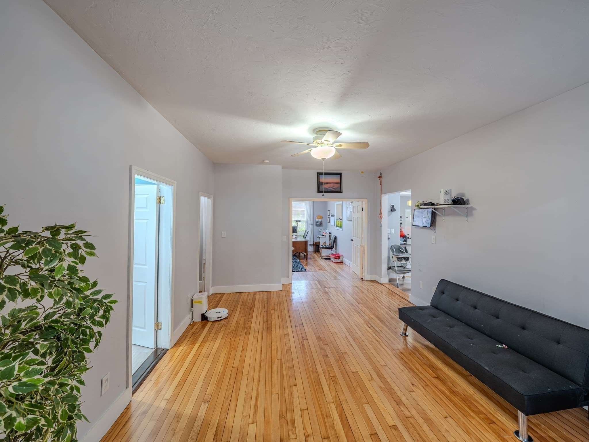 Single Family Residence at 72 Mount Vernon St, Fitchburg MA 01420, Fitchburg, photo 11 of 36