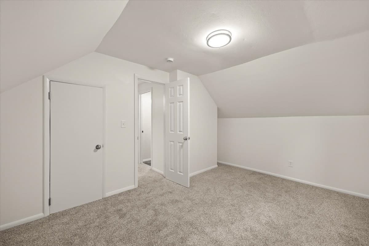 Single Family Residence at 1088 Middleboro Ave, Taunton MA 02718, Taunton, photo 30 of 41