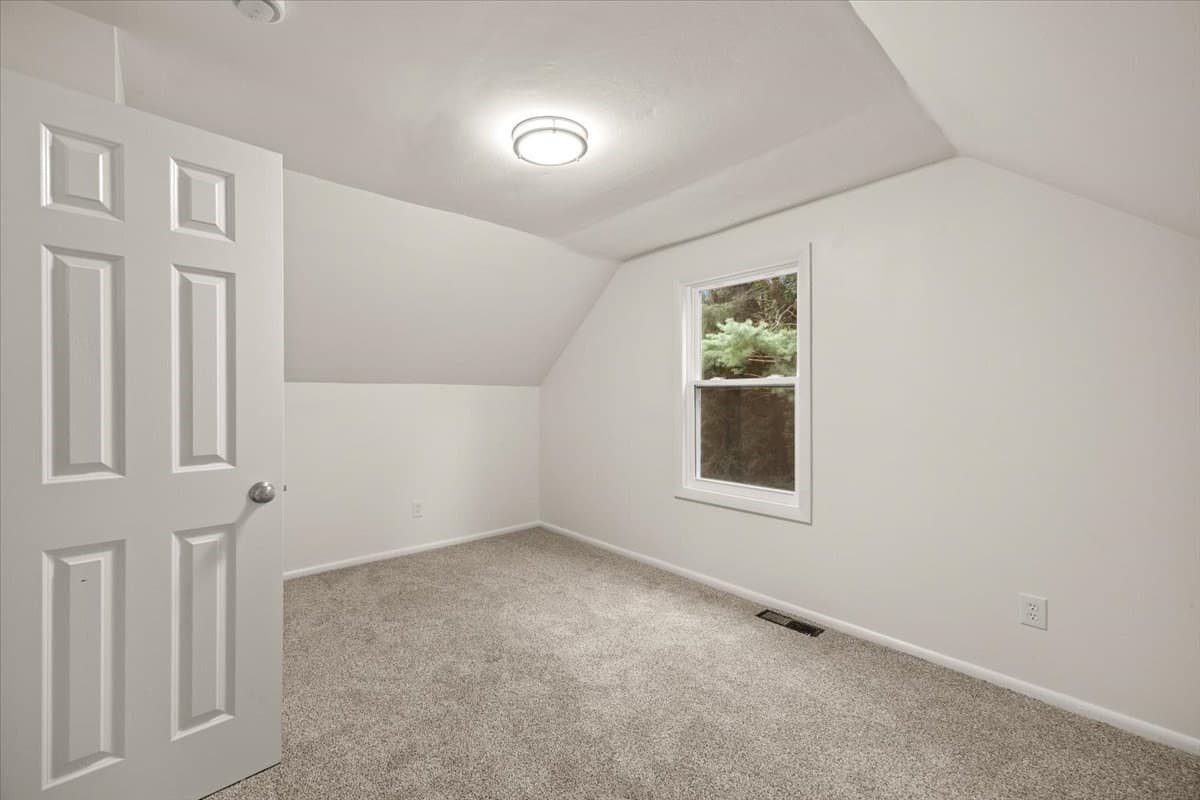 Single Family Residence at 1088 Middleboro Ave, Taunton MA 02718, Taunton, photo 34 of 41