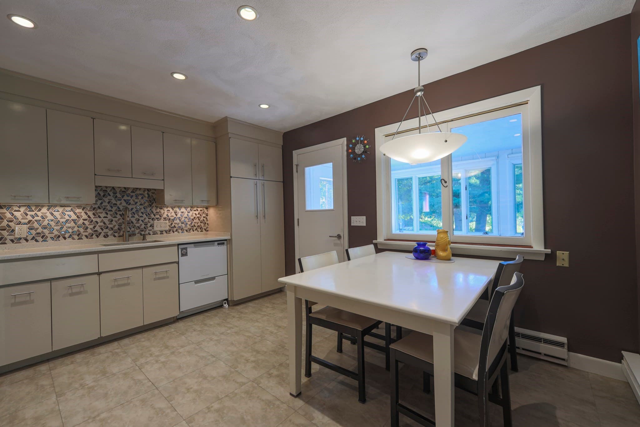 Single Family Residence at 12 Stevens Pl, Saugus MA 01906, Saugus, photo 8 of 31