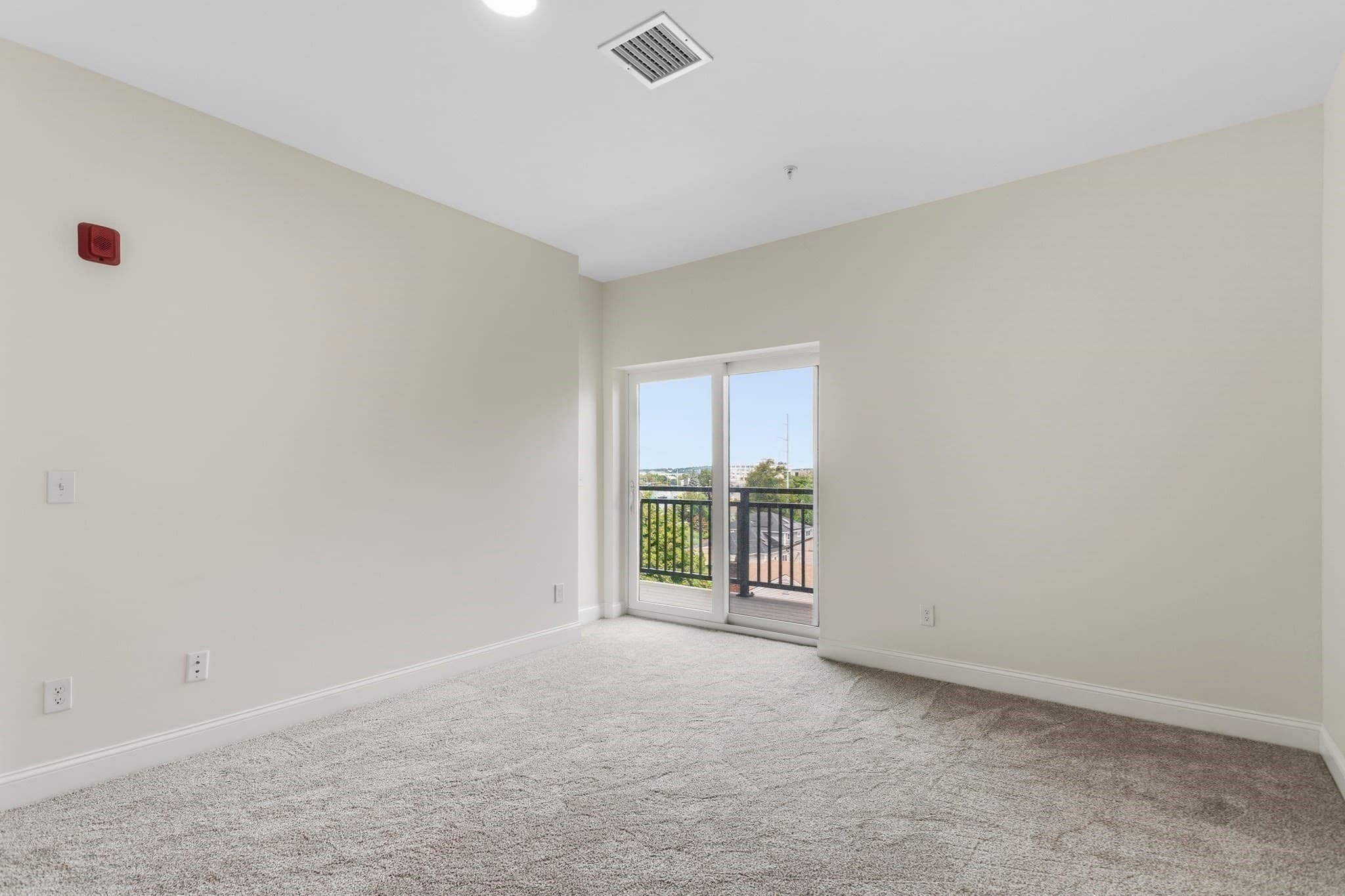 Condominium at 10 Franklin St # 203, Revere MA 02151, Revere, photo 5 of 12