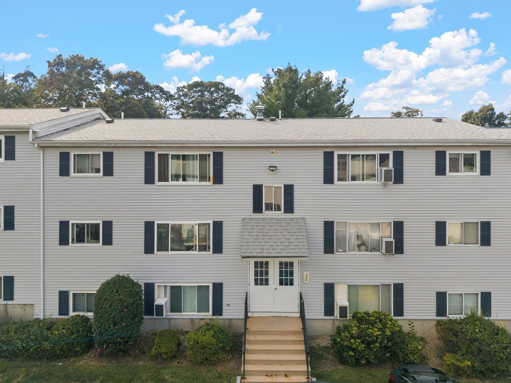 Condominium at 5455 N Main St # 20E, Fall River MA 02720, Fall River, photo 14 of 19