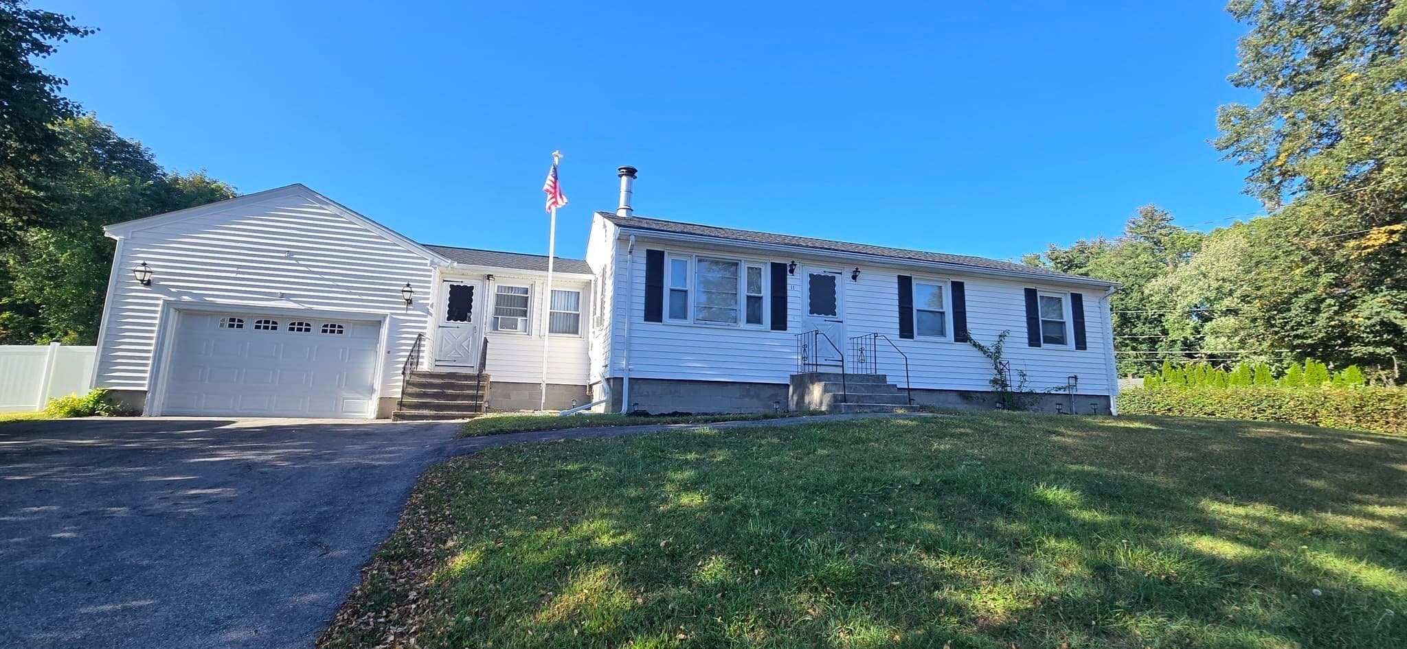 Single Family Residence at 11 University Lane, Methuen MA 01844, Methuen, photo 2 of 35