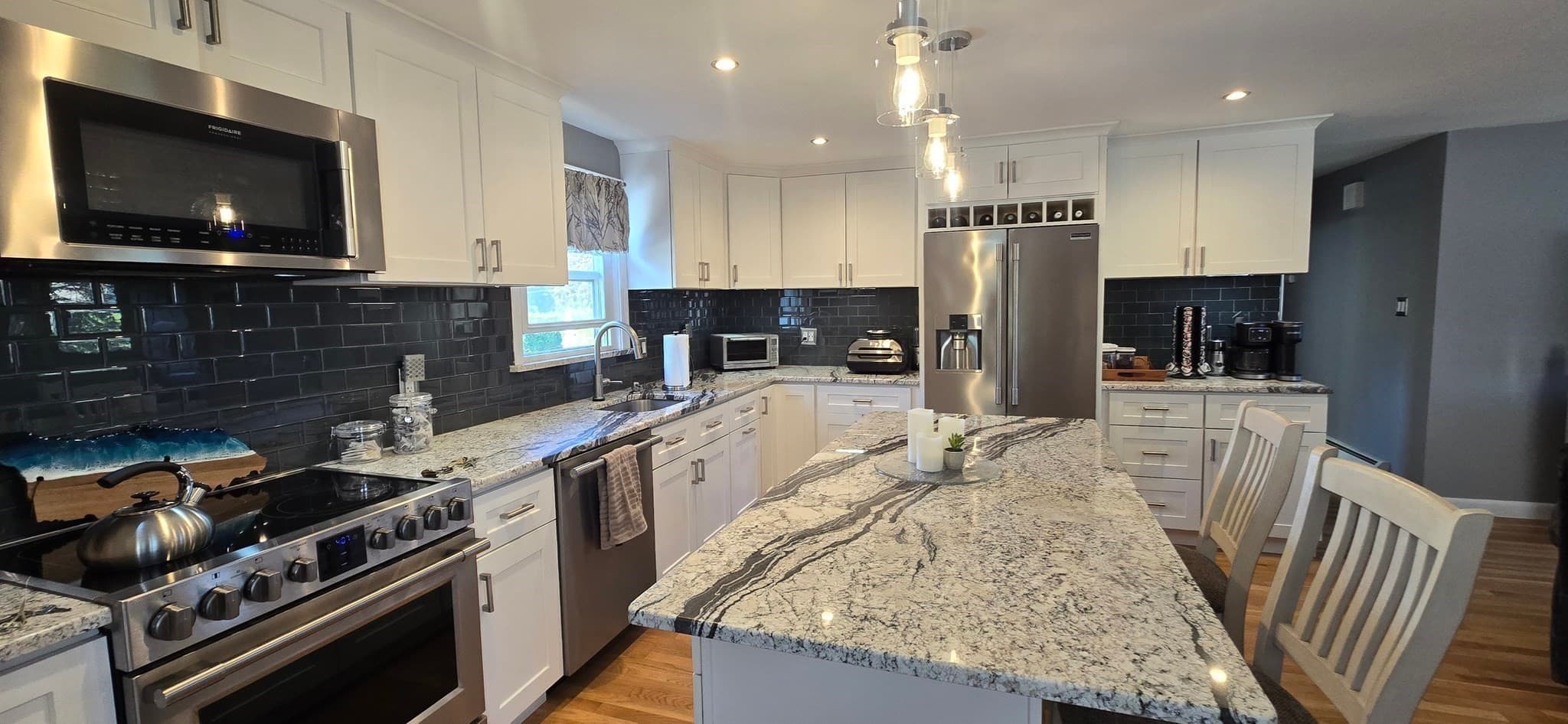 Single Family Residence at 11 University Lane, Methuen MA 01844, Methuen, photo 4 of 35
