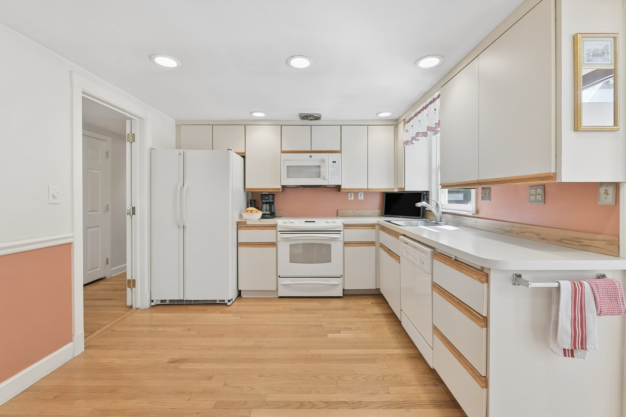 Single Family Residence at 30 Sumner St, Canton MA 02021, Canton, photo 12 of 41