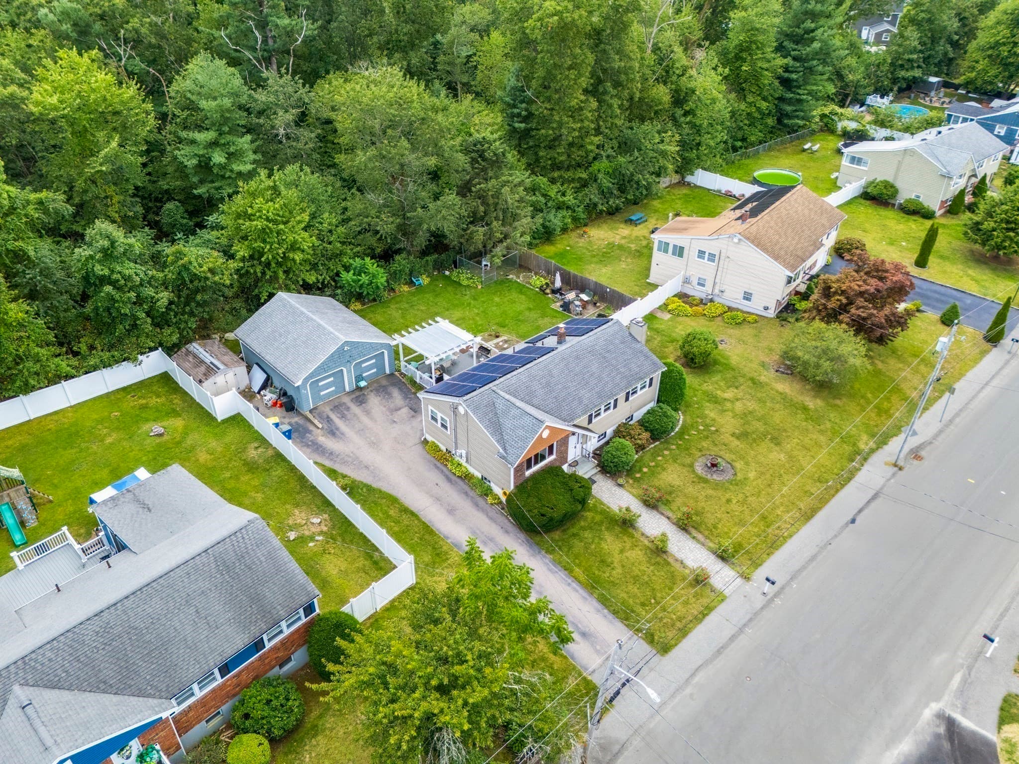 Single Family Residence at 17 Acorn Dr, Randolph MA 02368, Randolph, photo 18 of 26