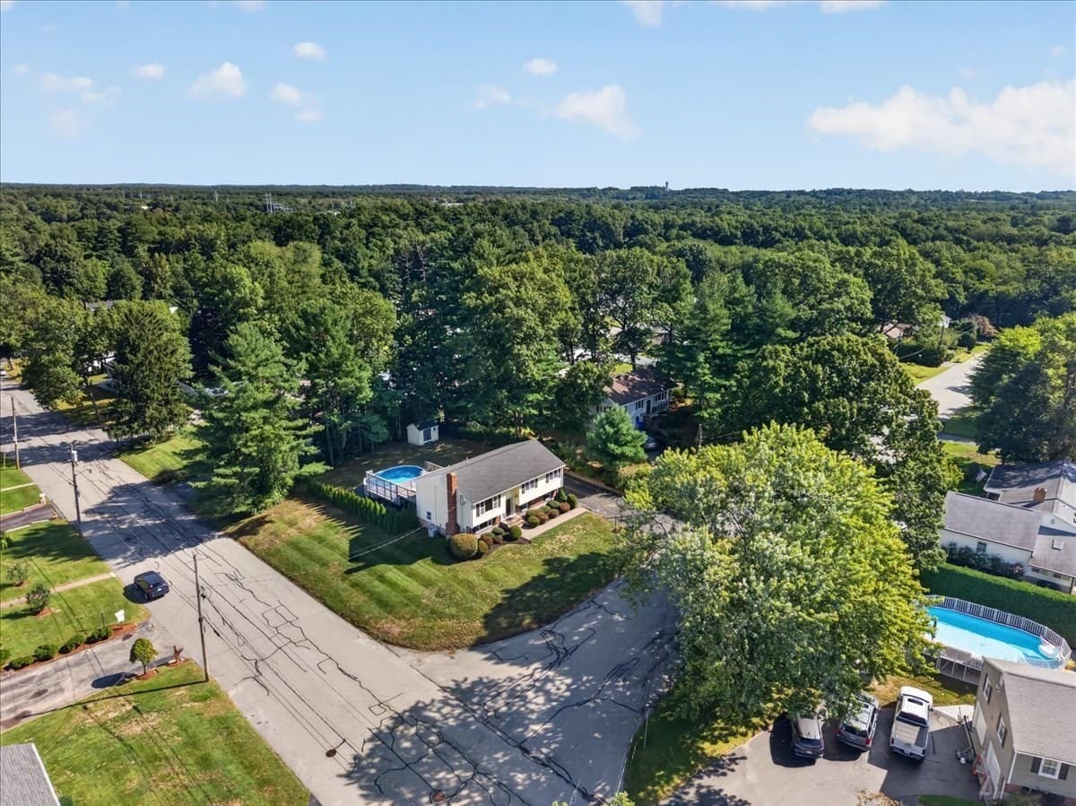 Single Family Residence at 7 Barbara Road, Taunton MA 02780, Taunton, photo 4 of 42