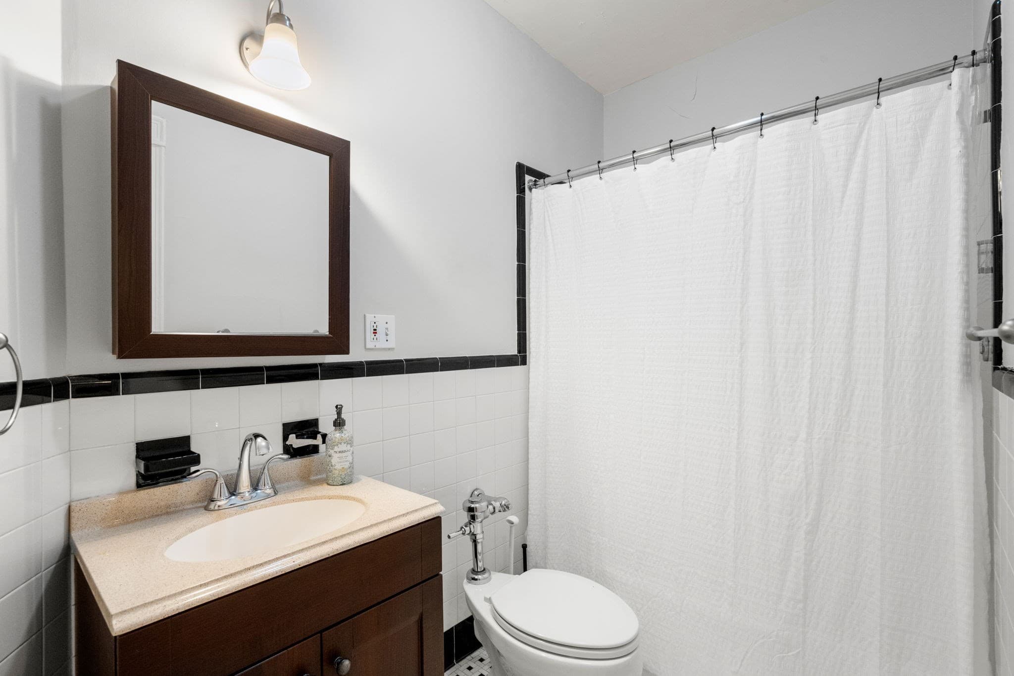 Condominium at 21 Beacon St # 3N, Boston MA 02108, Boston, photo 10 of 15