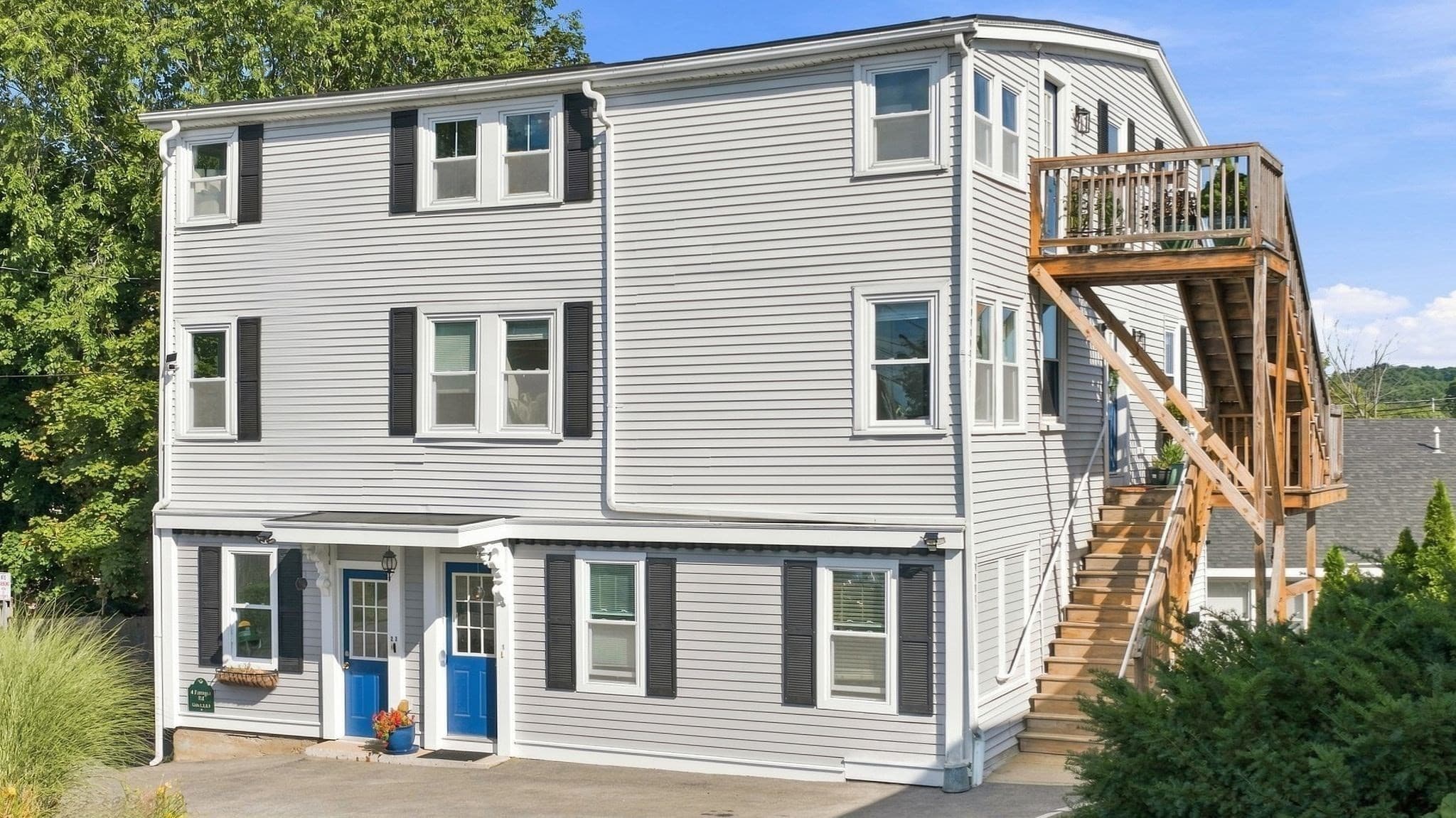 Condominium at 4 Farragut Rd # 2, Ipswich MA 01938, Ipswich, photo 2 of 33