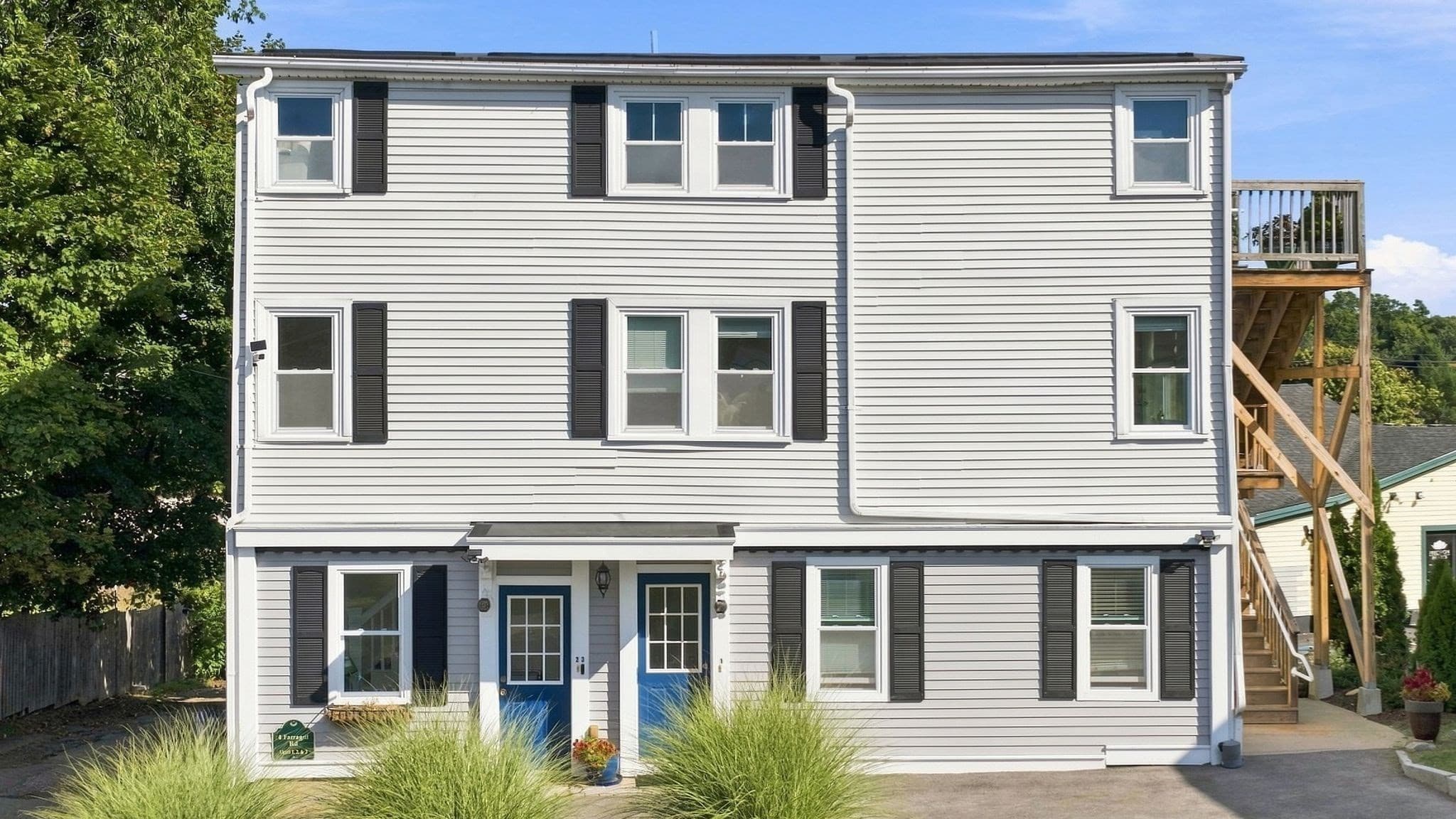 4 Farragut Rd # 2, Ipswich MA 01938