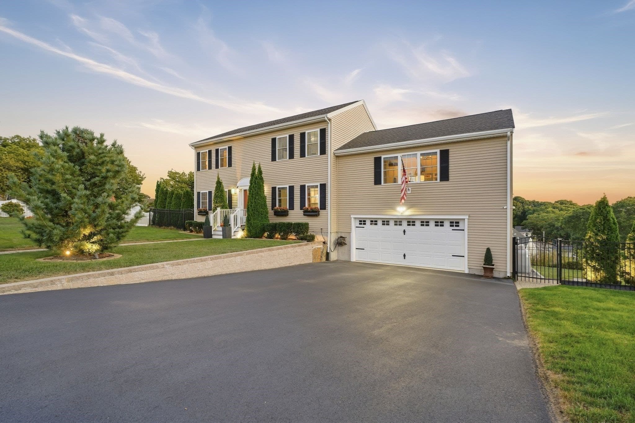 Single Family Residence at 1 Tsitsinos Dr, Peabody MA 01960, Peabody, photo 4 of 42