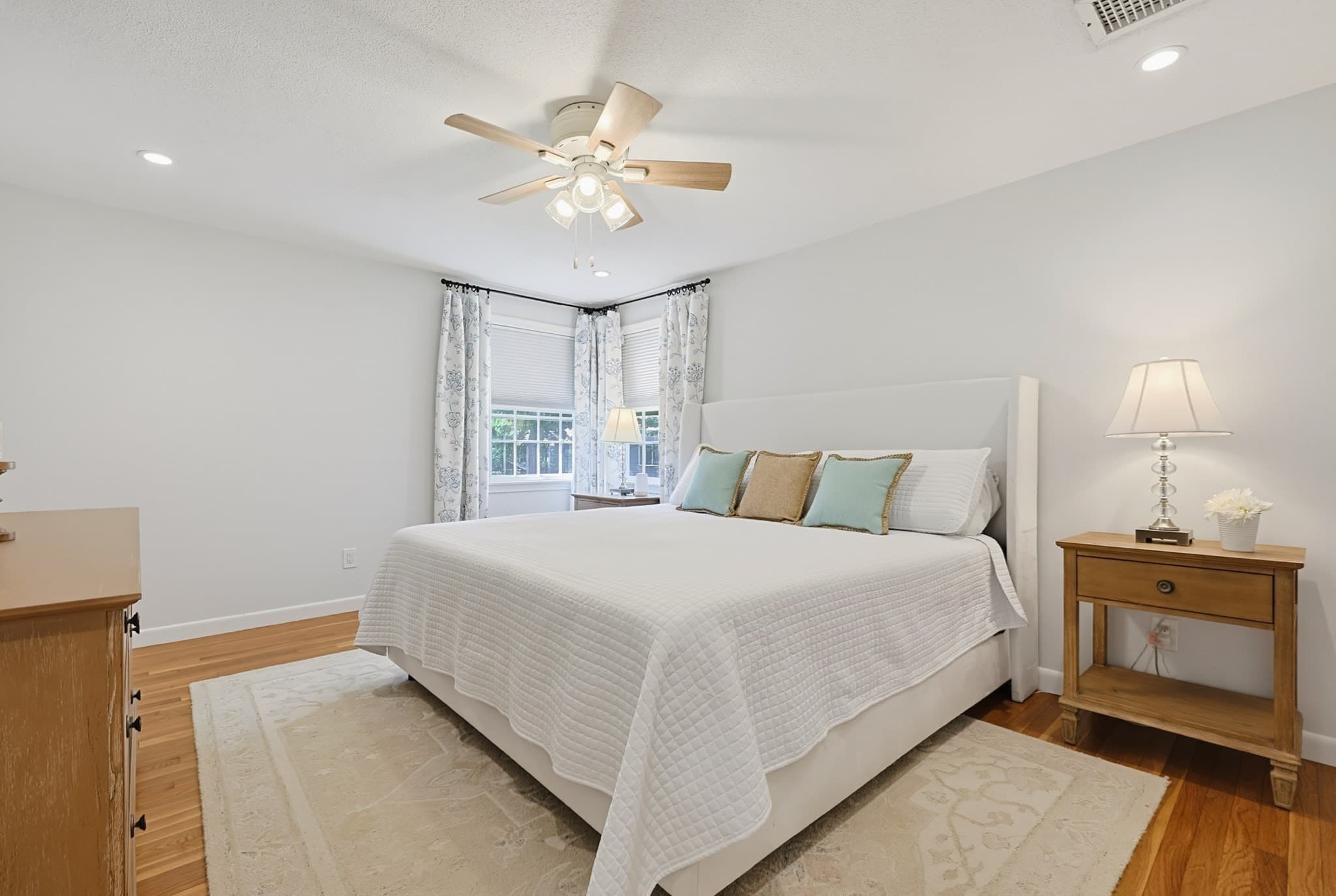 Single Family Residence at 10 Howe Circle, Randolph MA 02368, Randolph, photo 16 of 42
