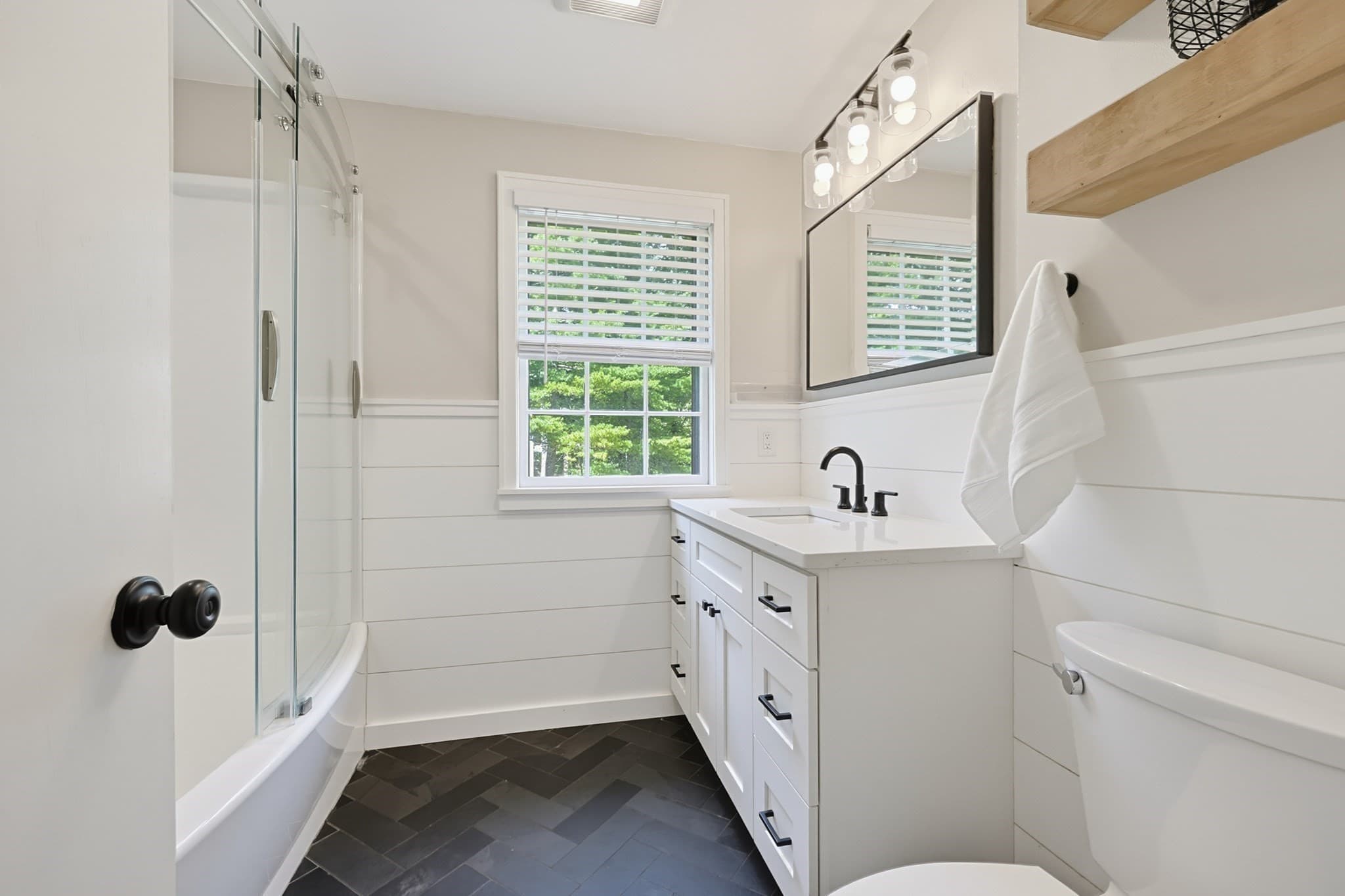 Single Family Residence at 10 Howe Circle, Randolph MA 02368, Randolph, photo 19 of 42