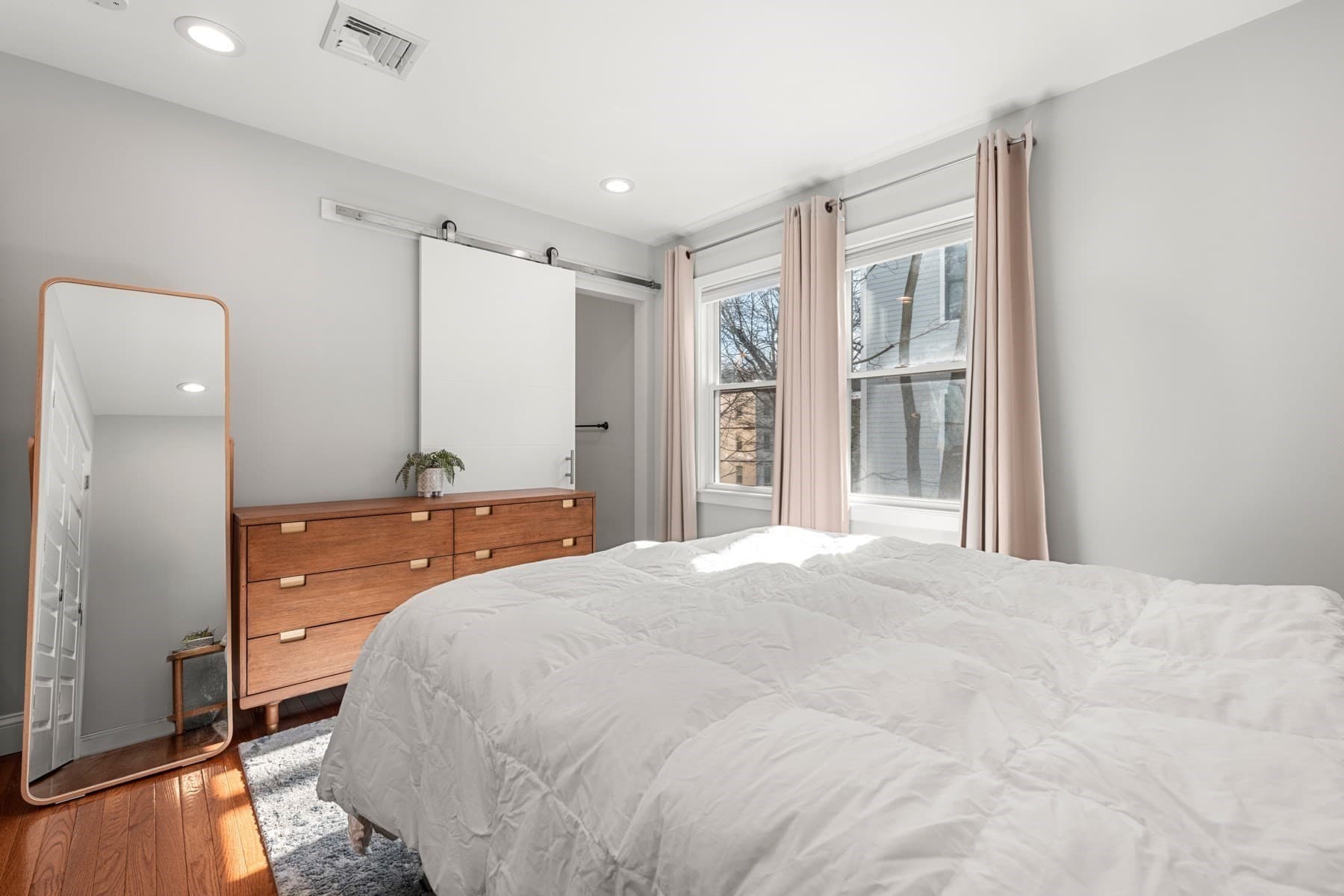 Condominium at 78 Rossmore, Boston MA 02130, photo 6 of 15